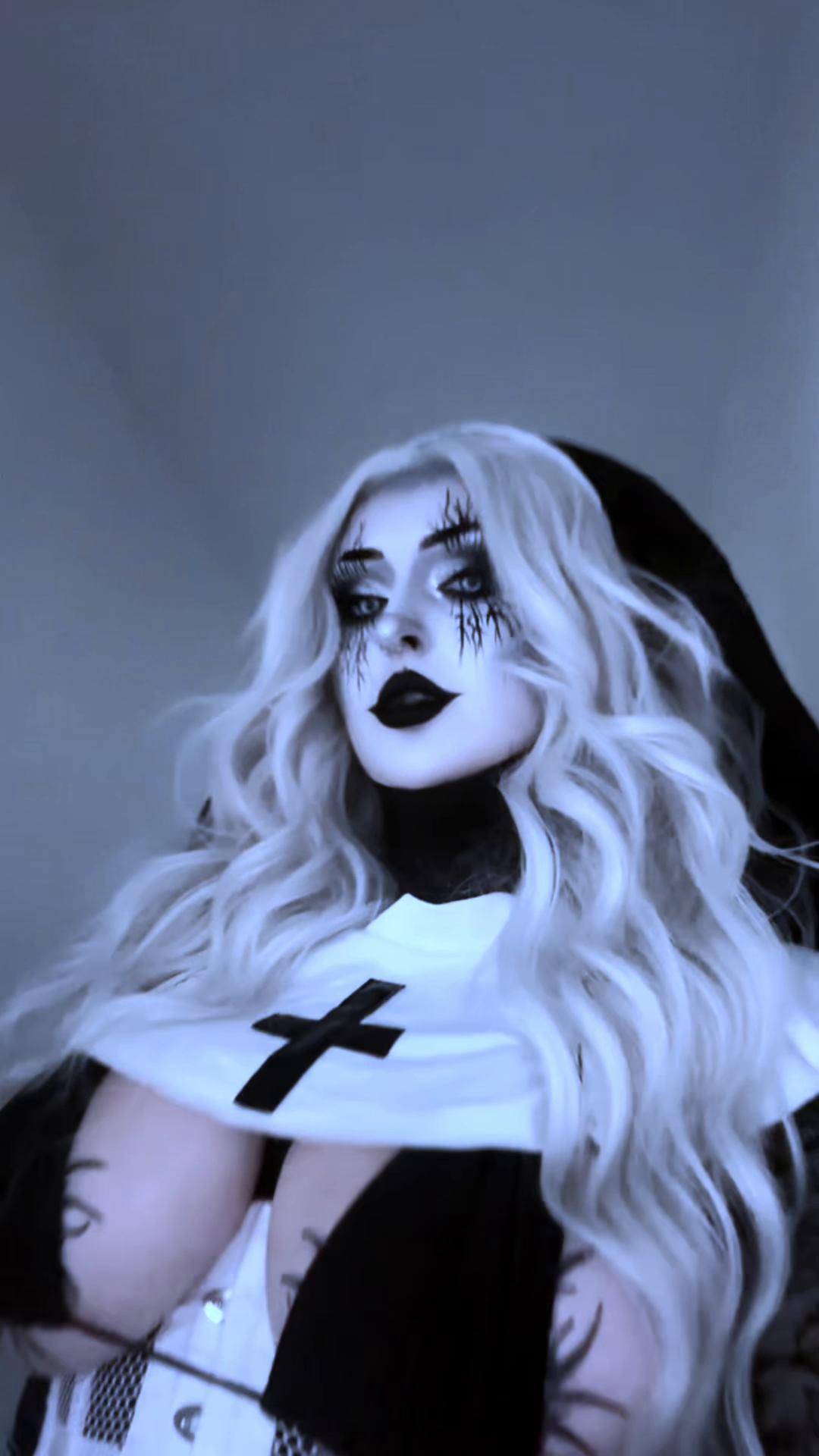 @Alice 🖤🖤🖤🖤