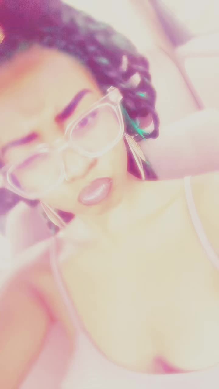 @PRETTY _GIRL_LOCA3๐๐ค