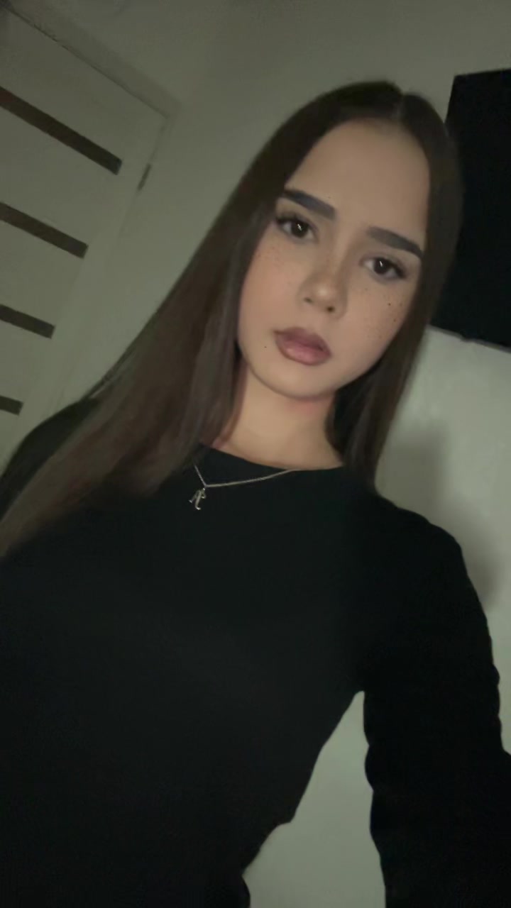 @arinika👅