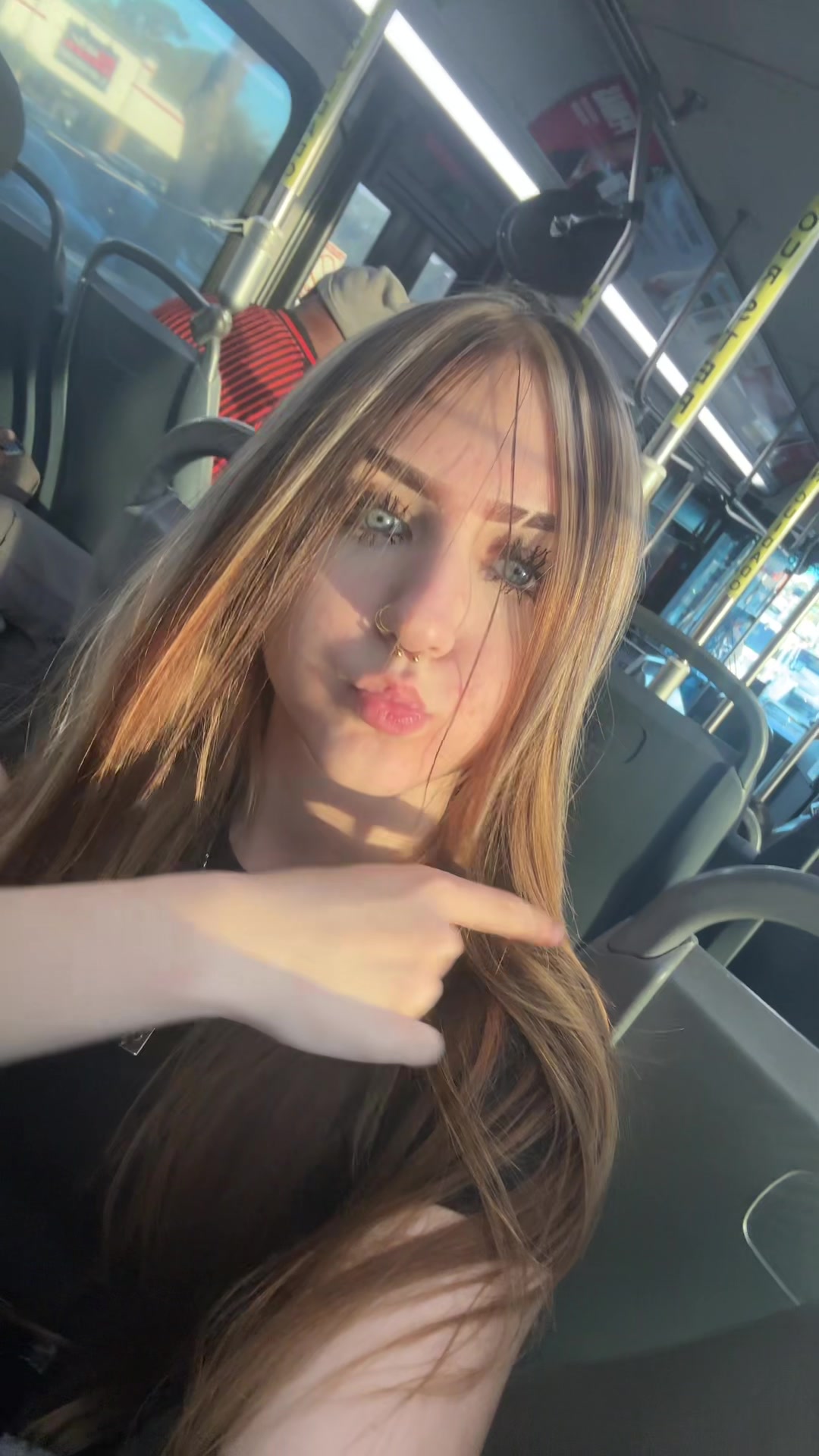 @💋.