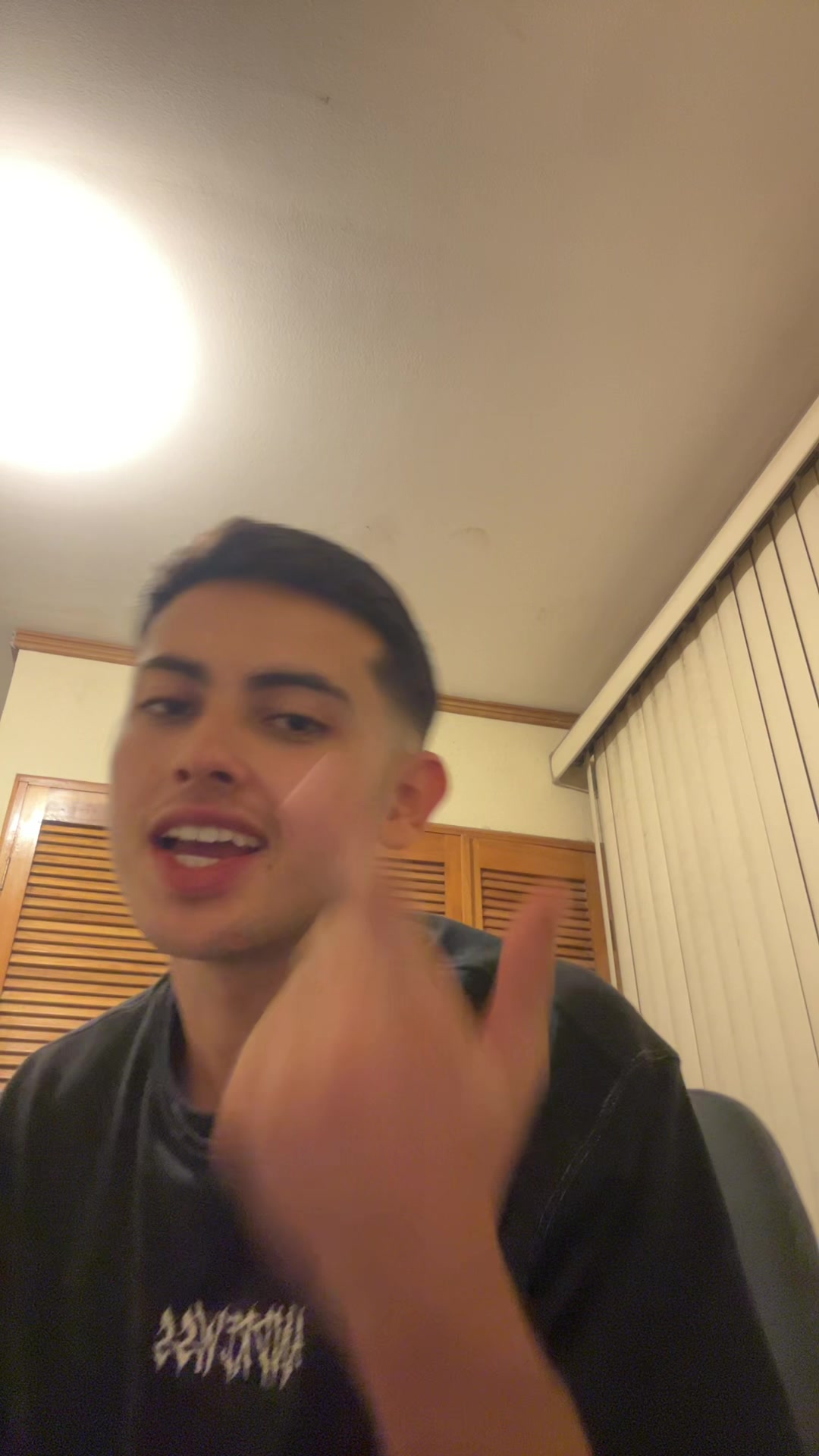@Vibez
