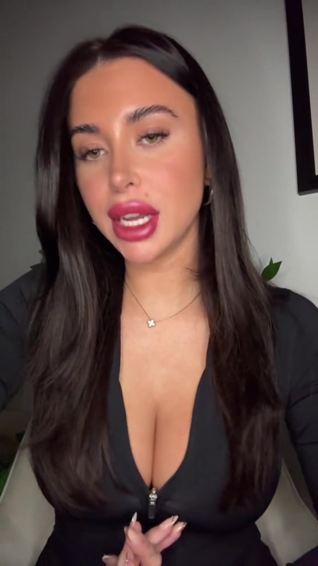 @Lara