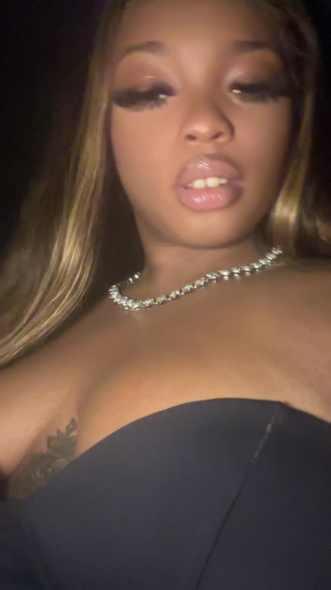 @Leelee