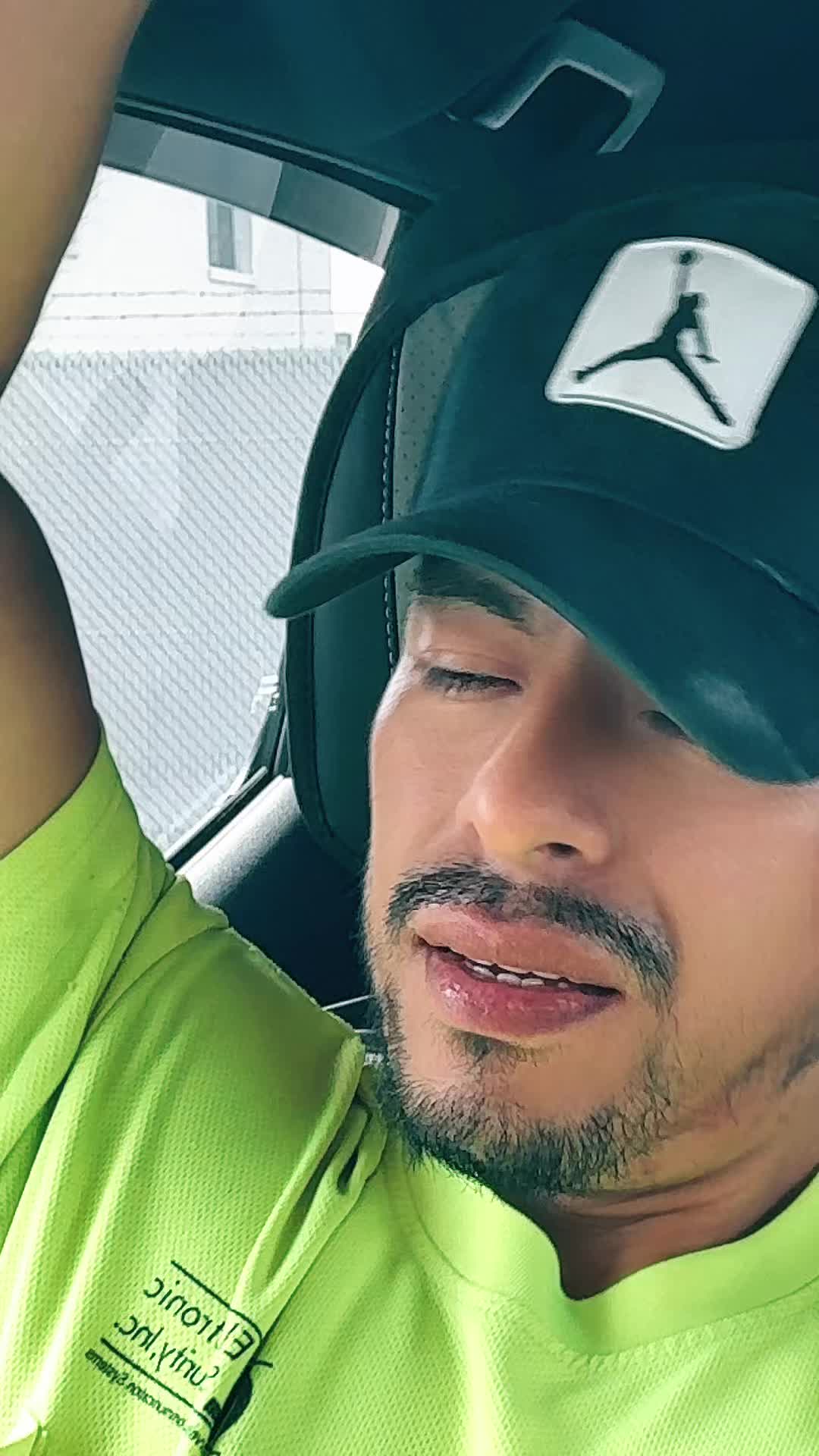 @Elias Gomez official