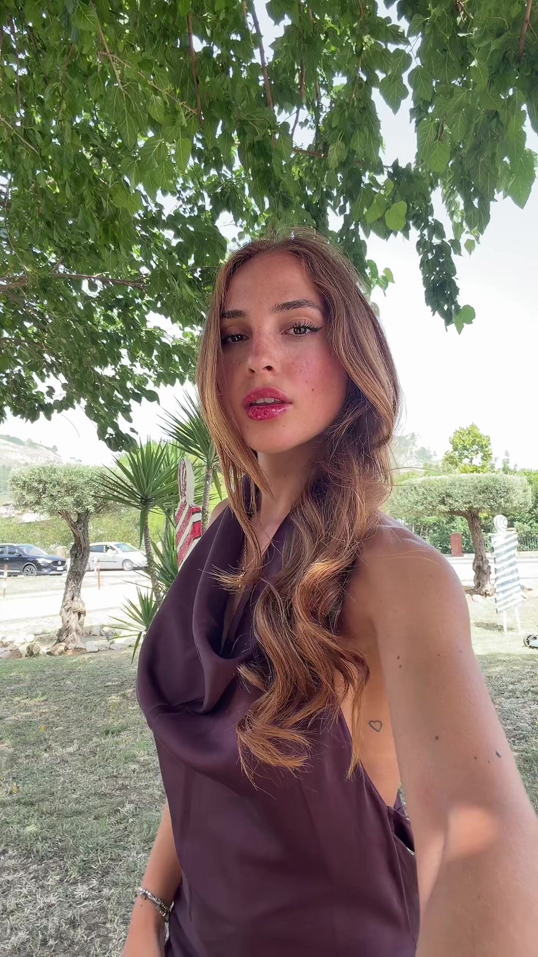 @D&aacute;lila