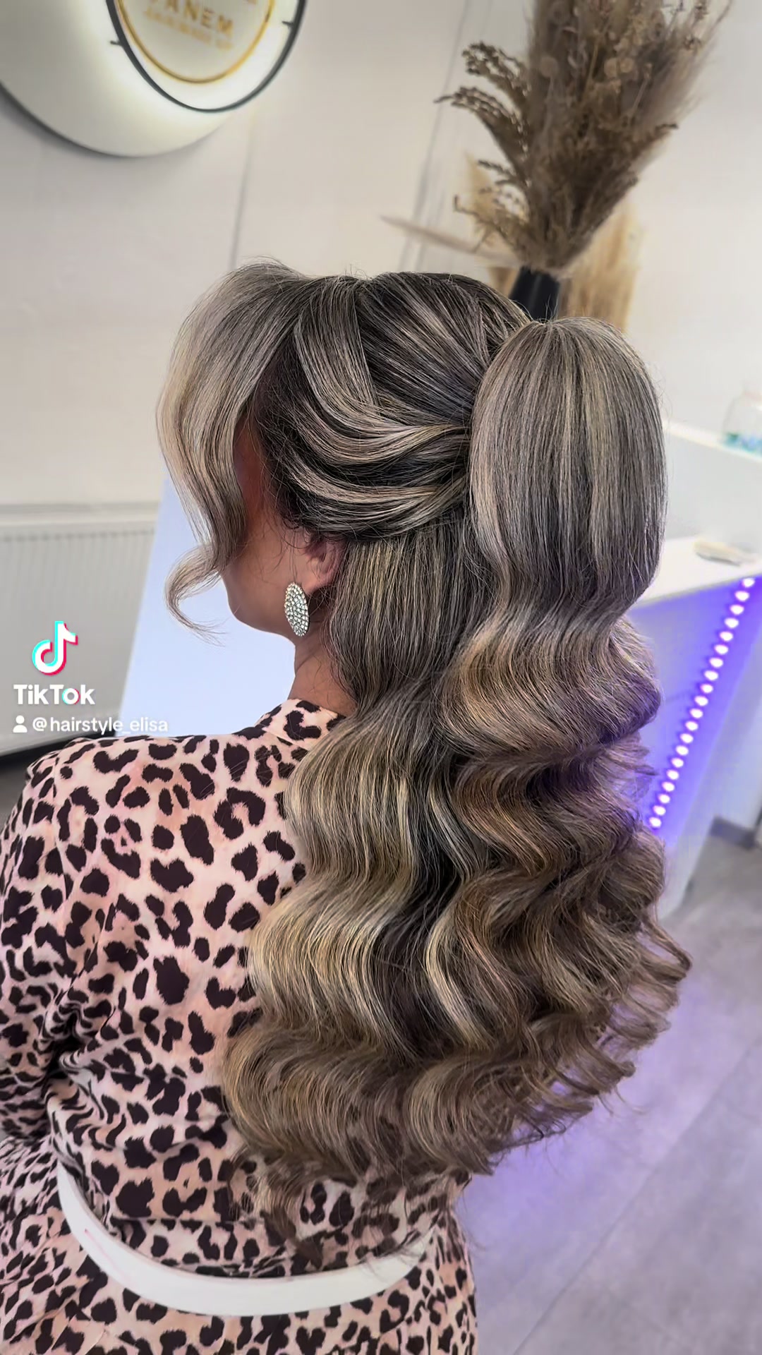 @hairstyle_elisa