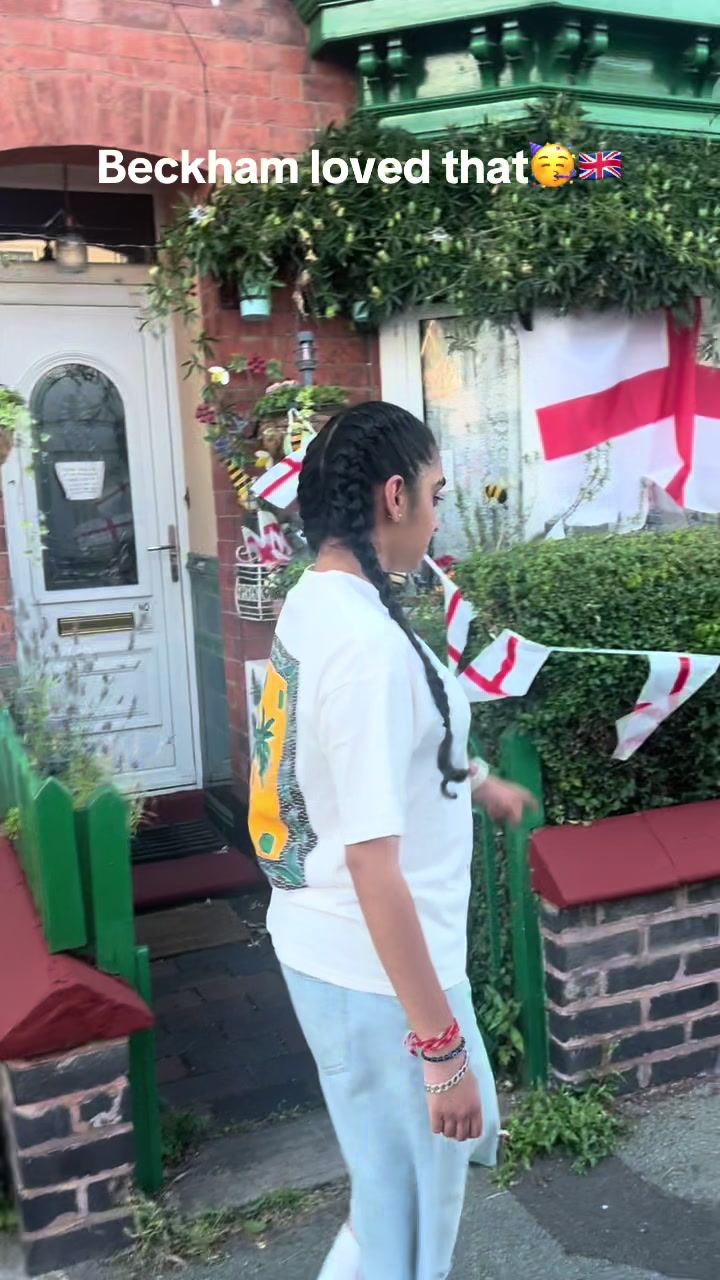 @Neetu✨