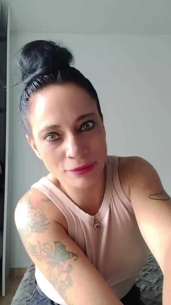 @raquel rojas