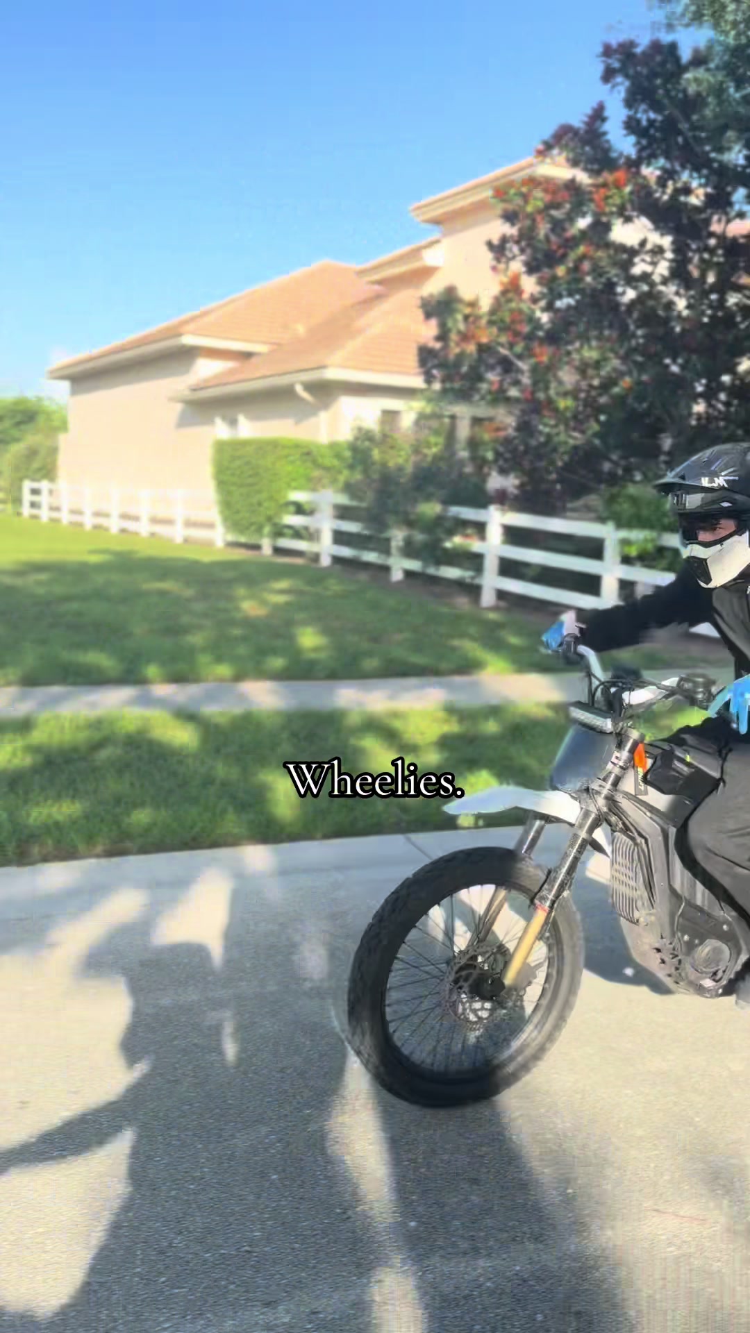 @eride.vtx