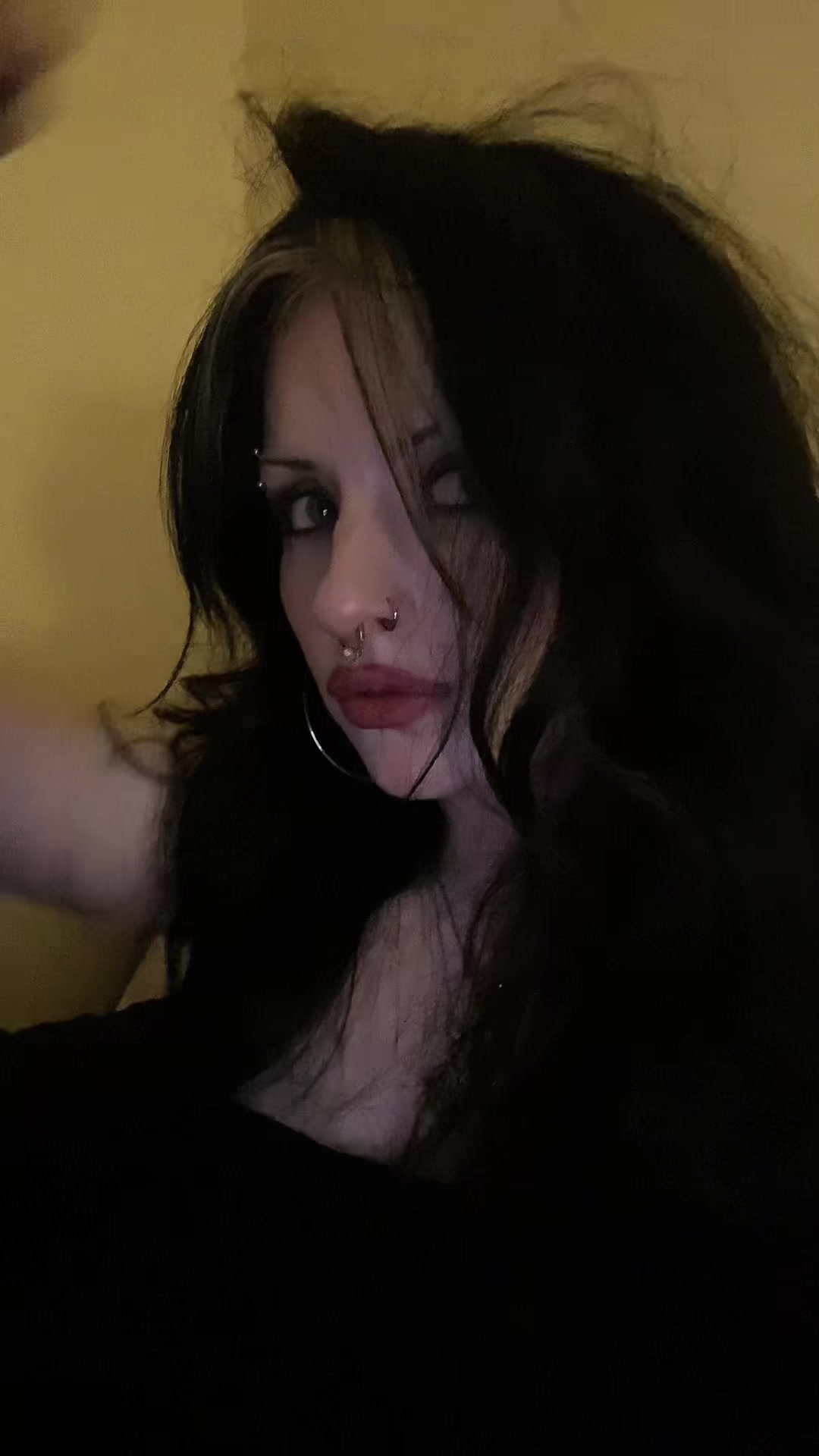 @𝔈𝔳𝔈