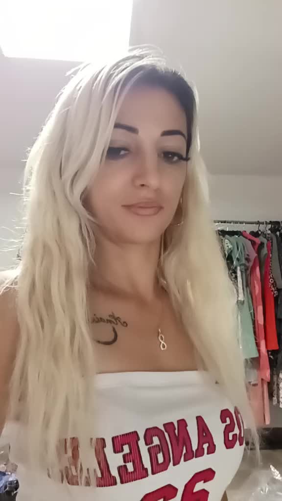 @PaulaBlondee🩷