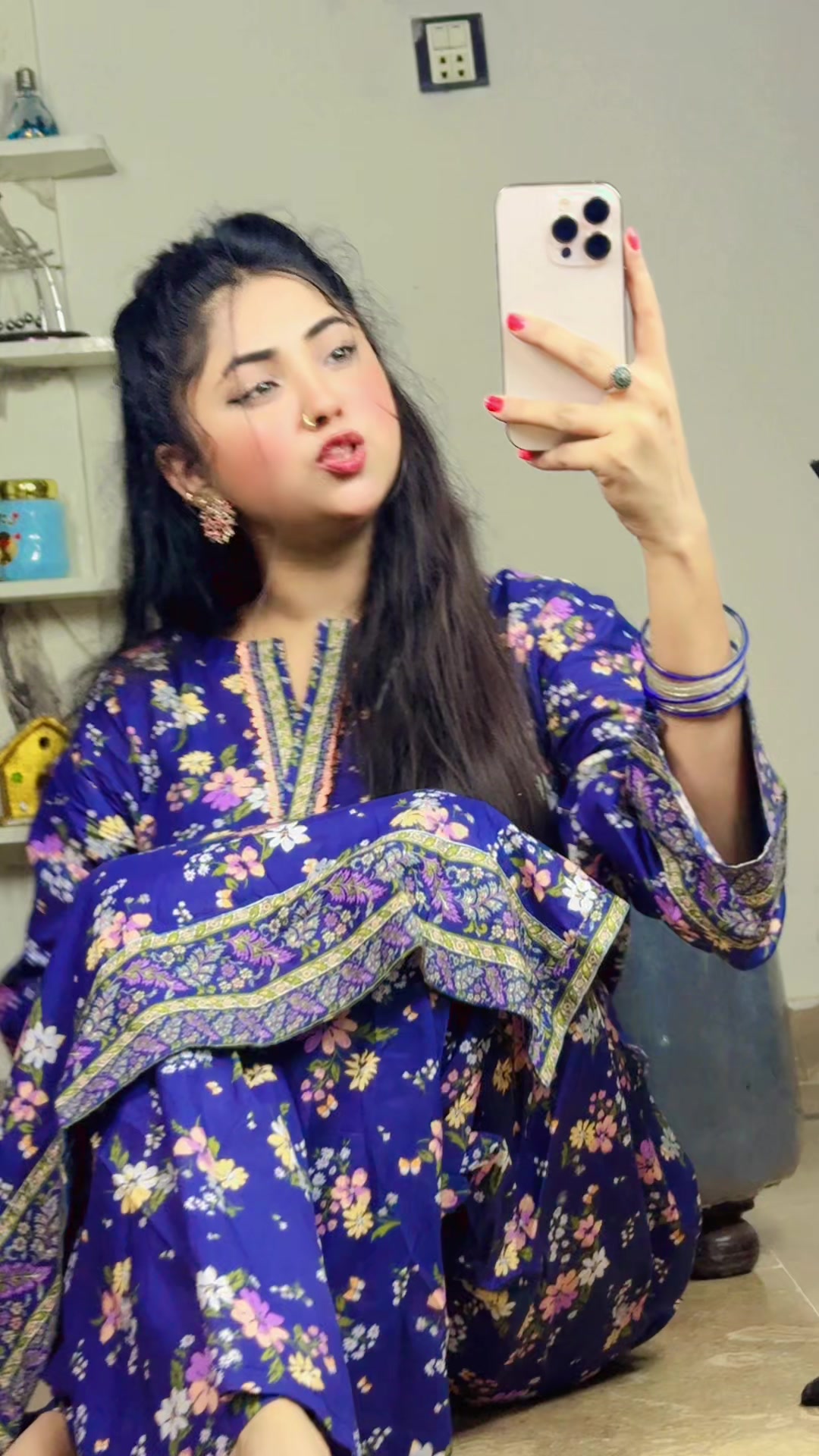@Shahzadi_Era💫