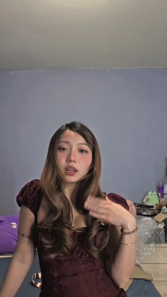 @Cưới B&uacute;n B&ograve;