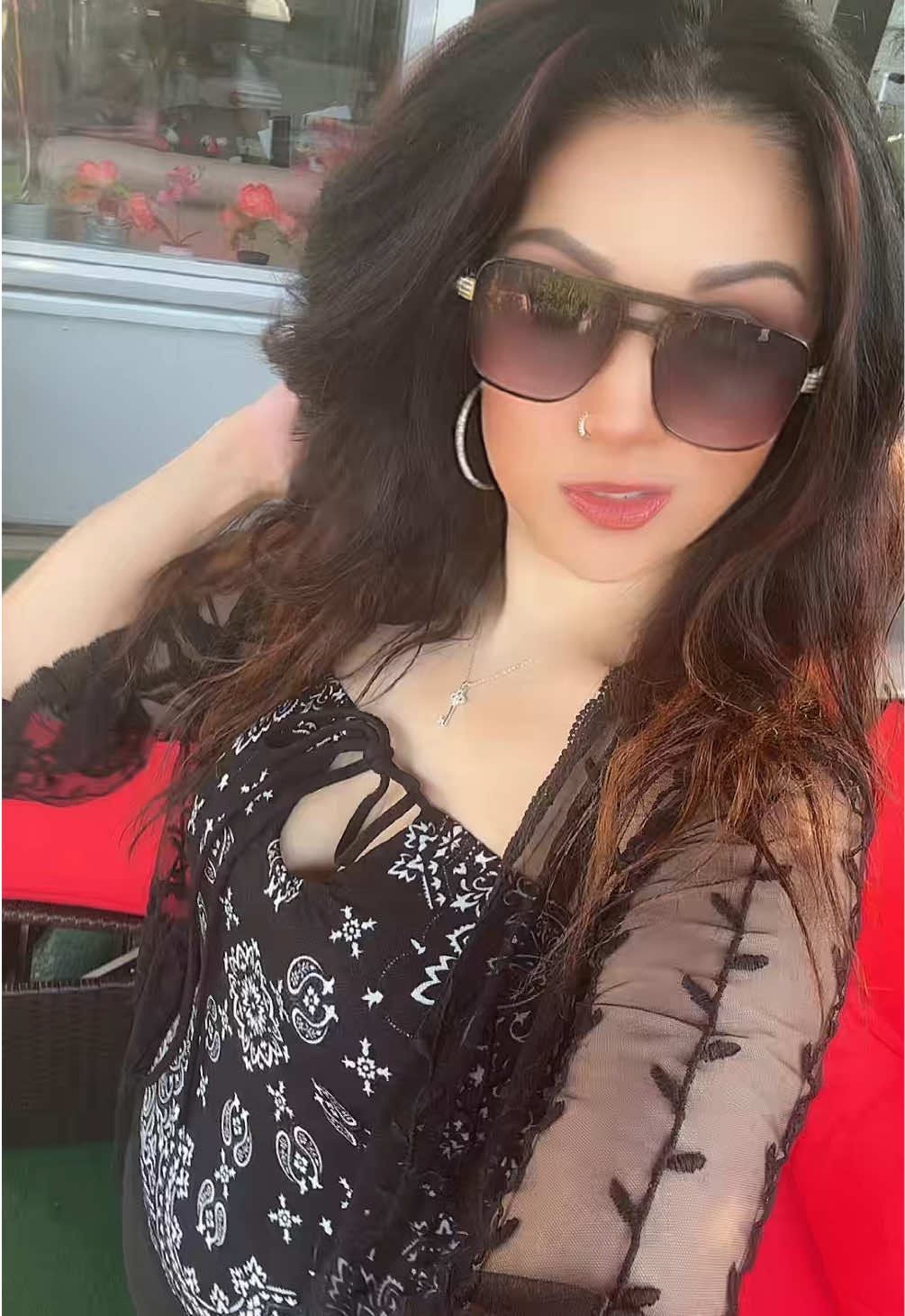 @Firozha 🇳🇱🇸🇷🇮🇳