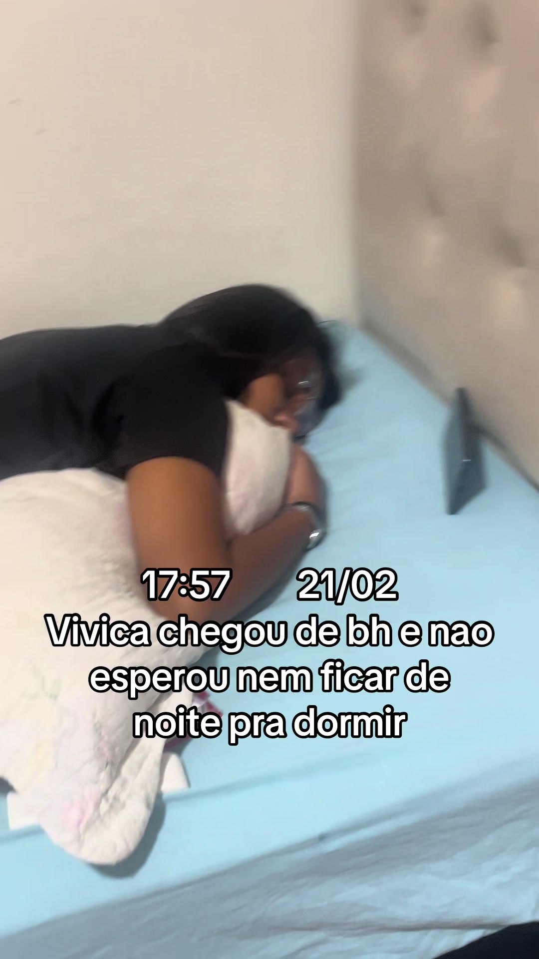 @o que vivica está fazendo??