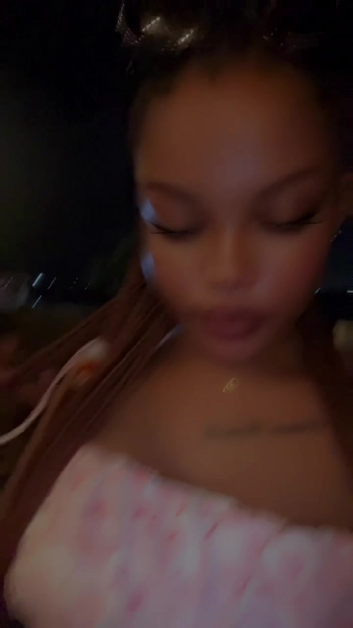 @Lolah__🦋🍒