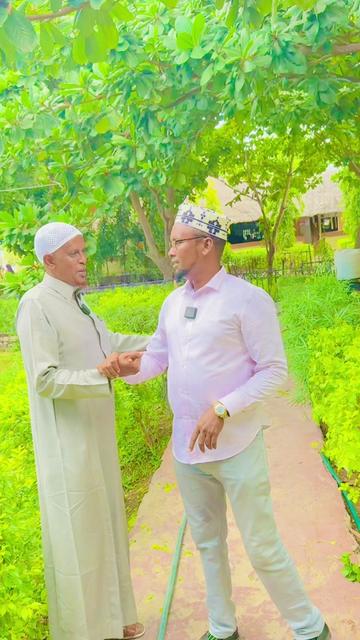 @Mohamed Baaruud Hussein