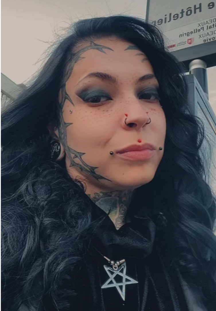 @mrsdimoni