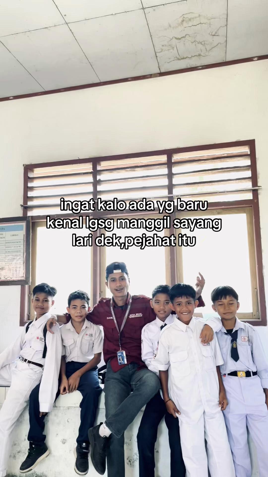 @UNG MENGAJAR SMPN 1 BATUDAA