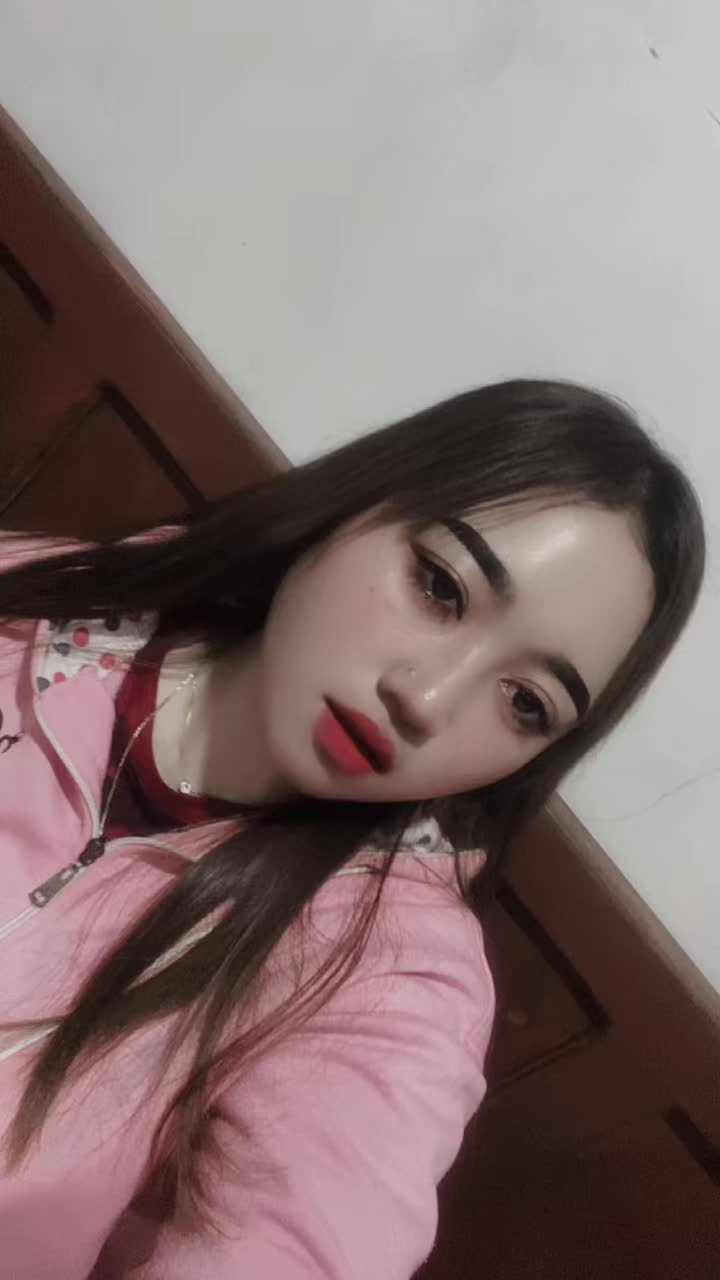 @YESICA FEBRIANA ✨