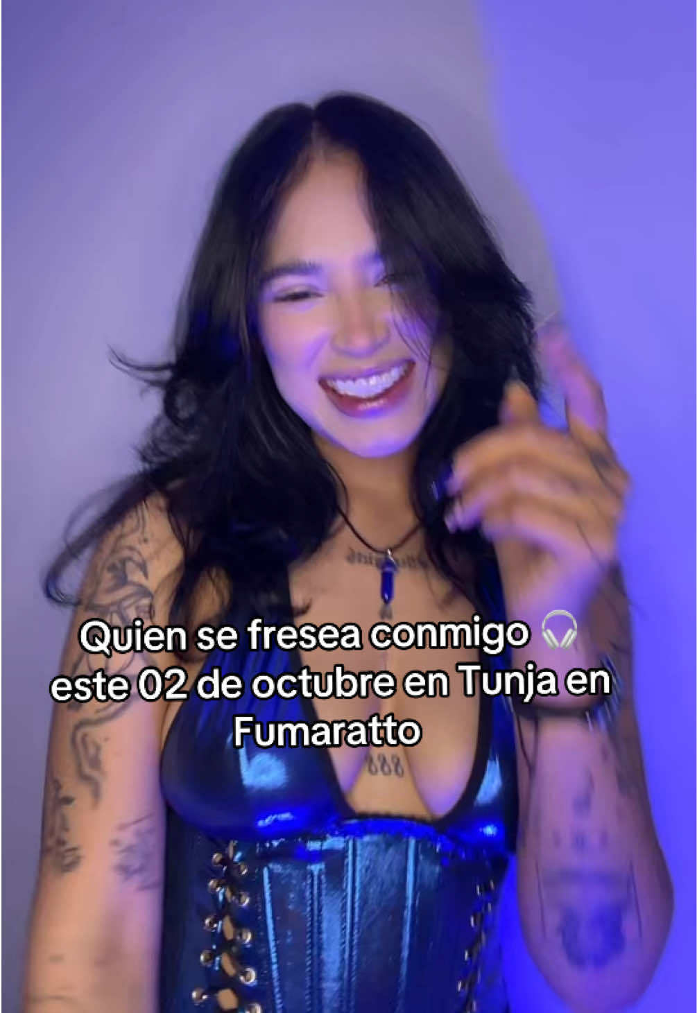 @Laura Londo&ntilde;o 🎧🖤🎵