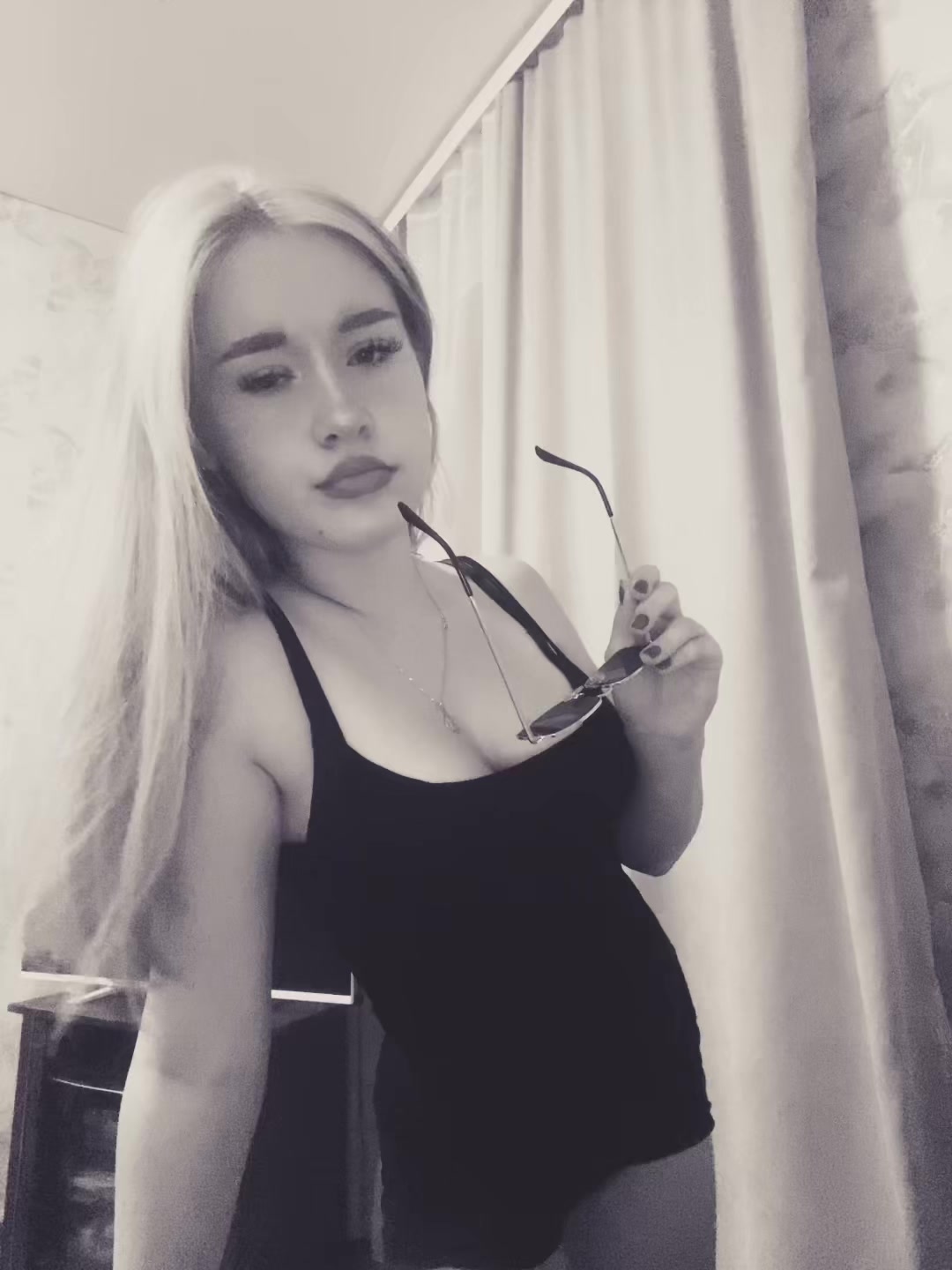 @аделечка