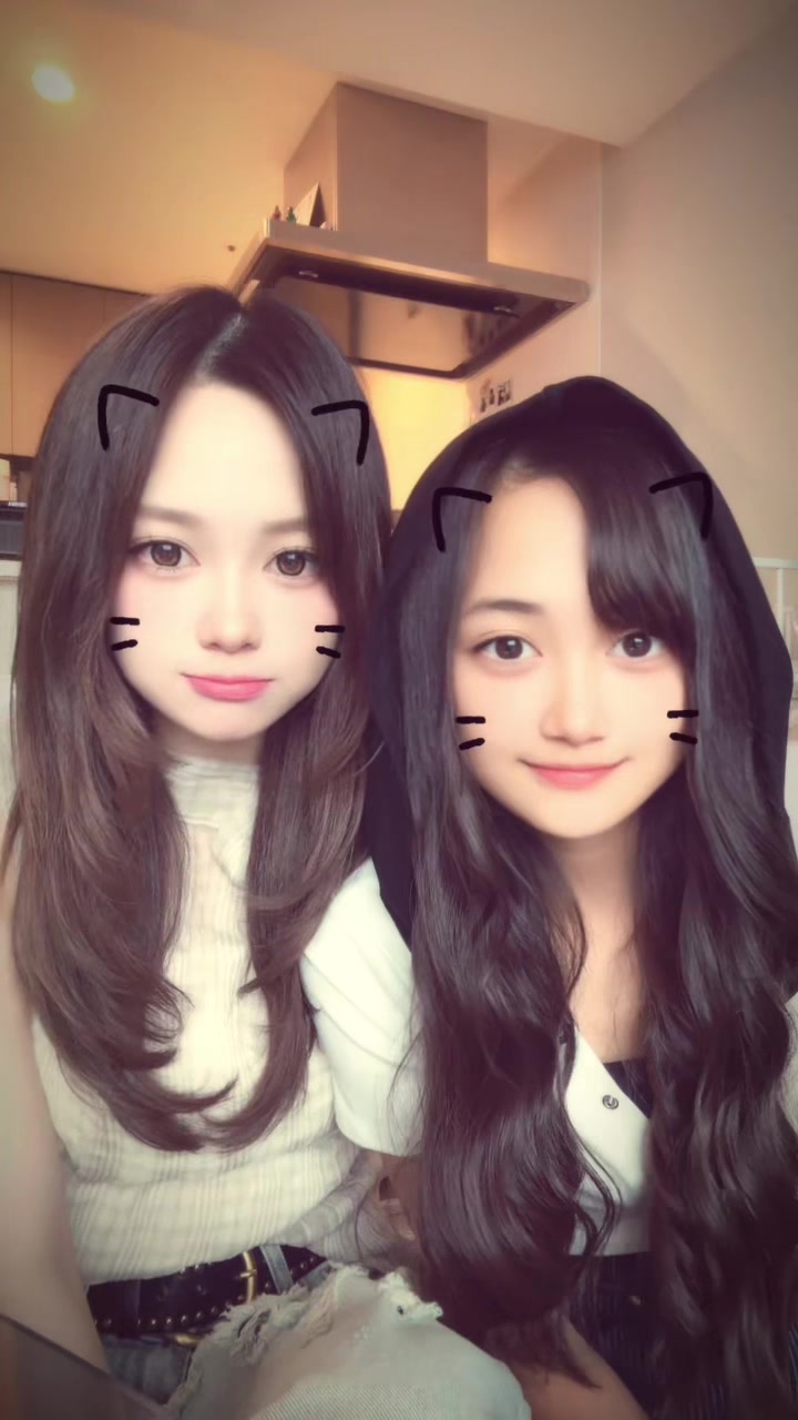 @유리나(ユリナ)🍒🌙