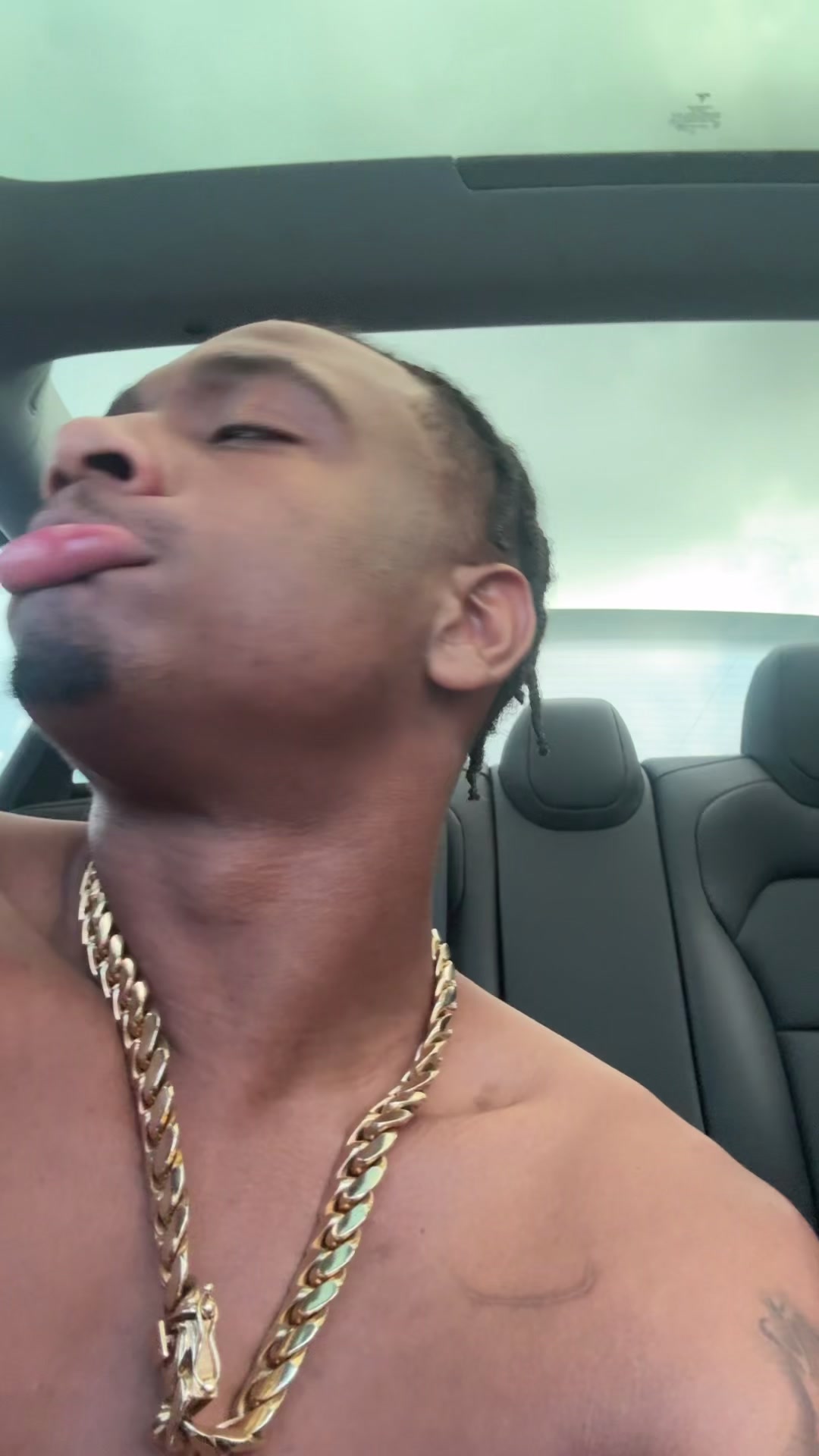 @Kingkawap