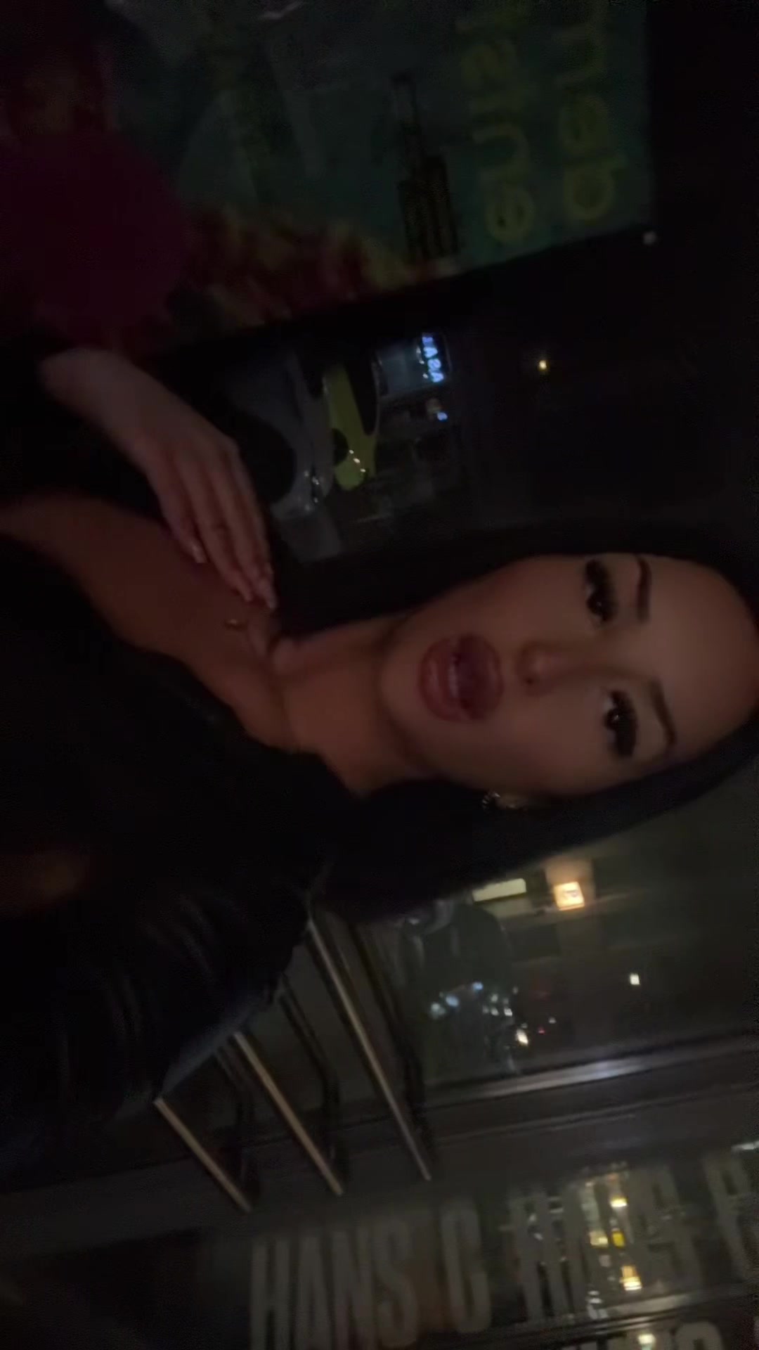 @anela