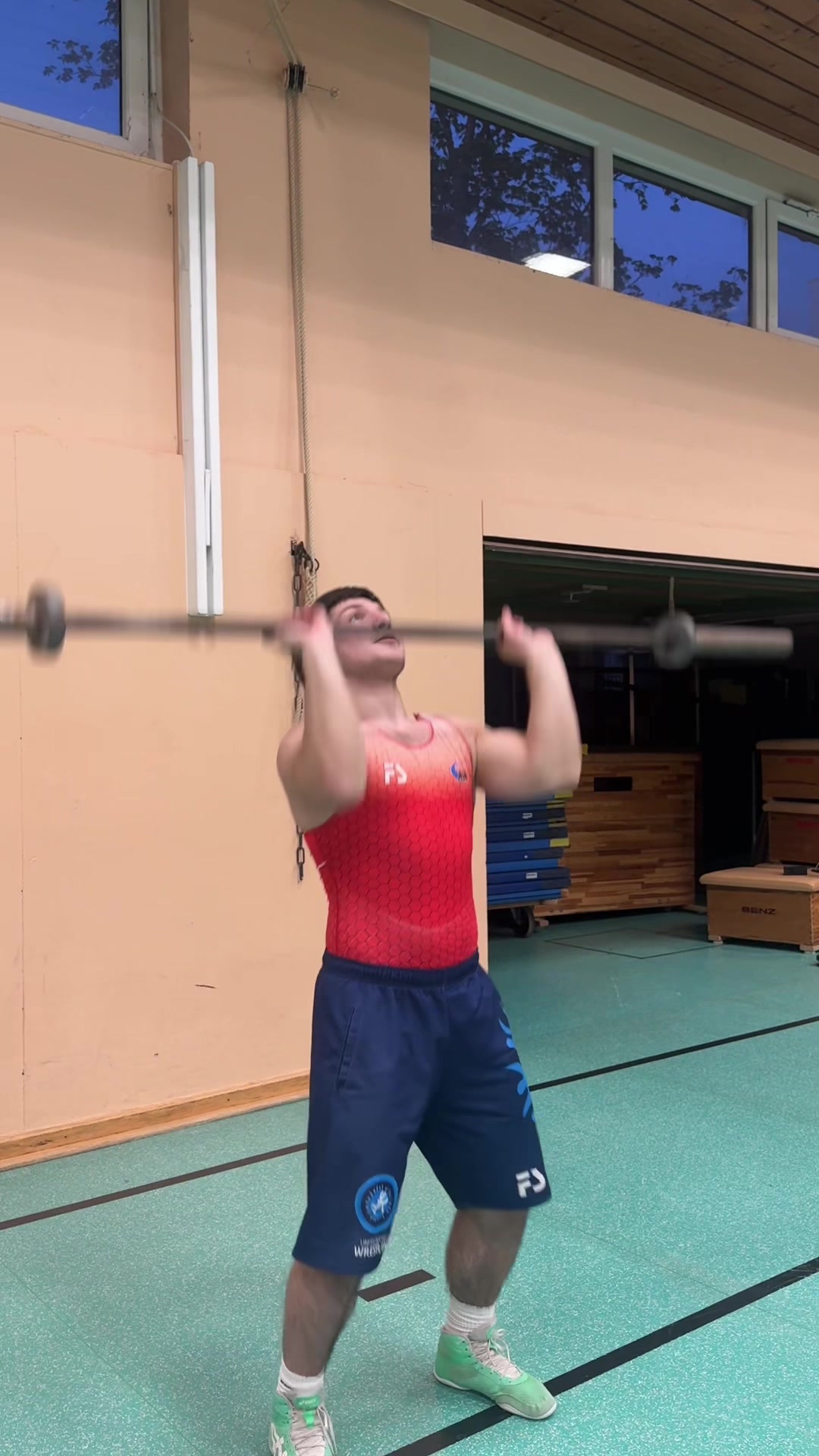 @Инст: a.cholak07