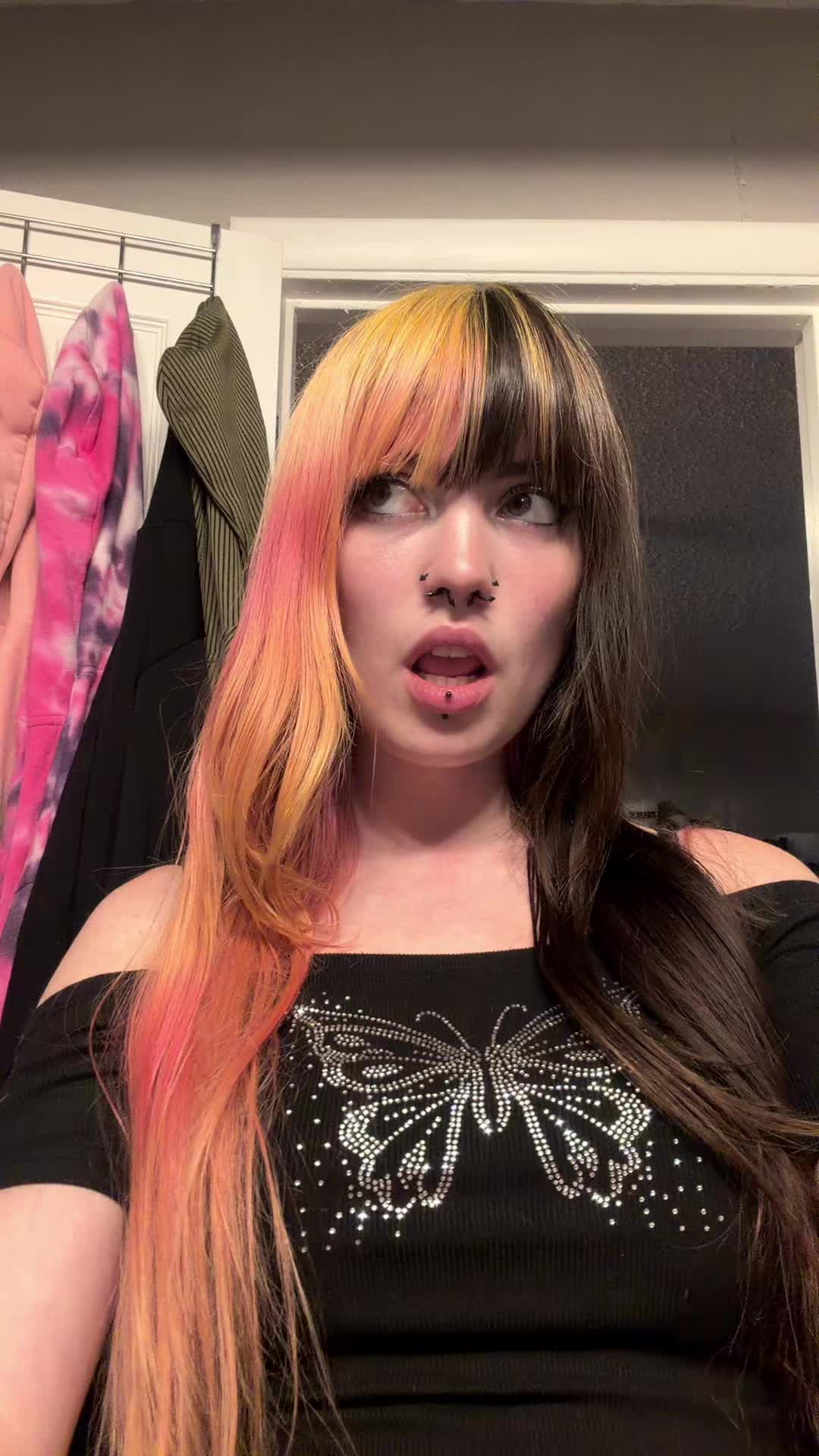 @Lil Bug🖤🍄