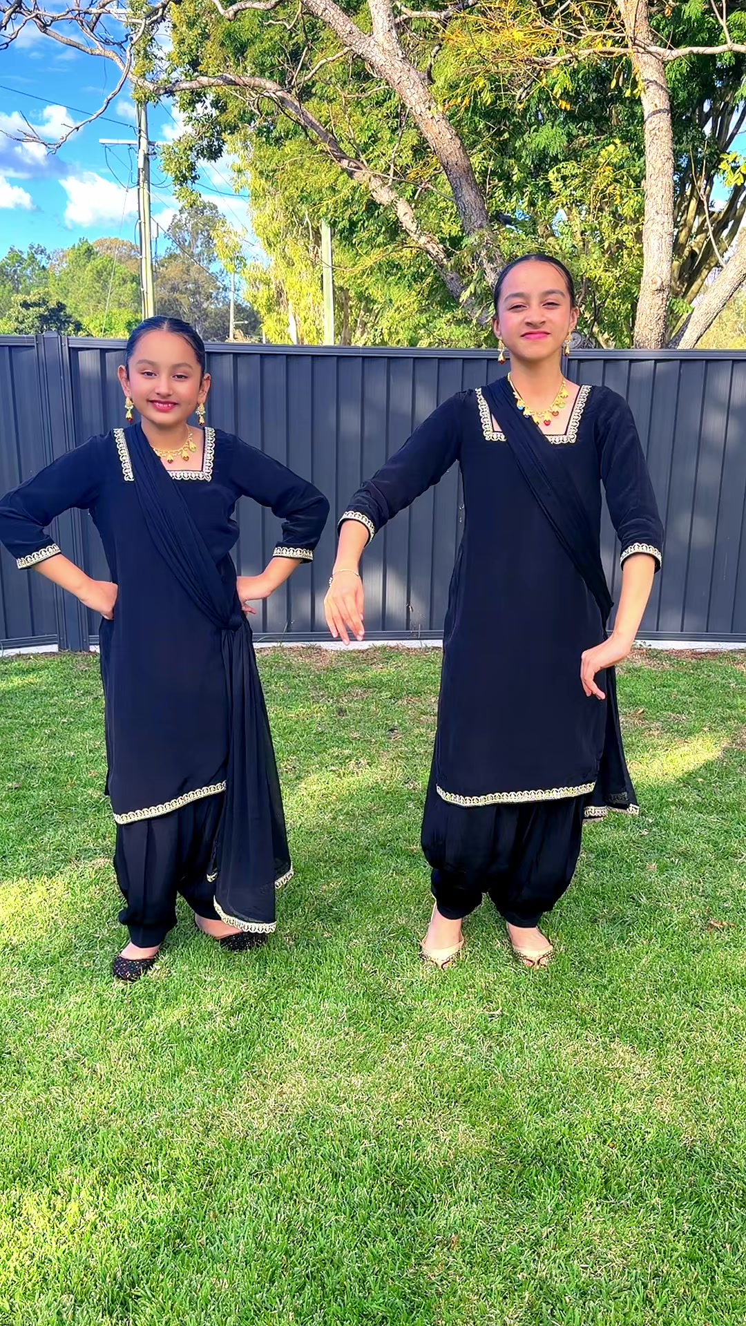 @⭐️Sandhusisters⭐️