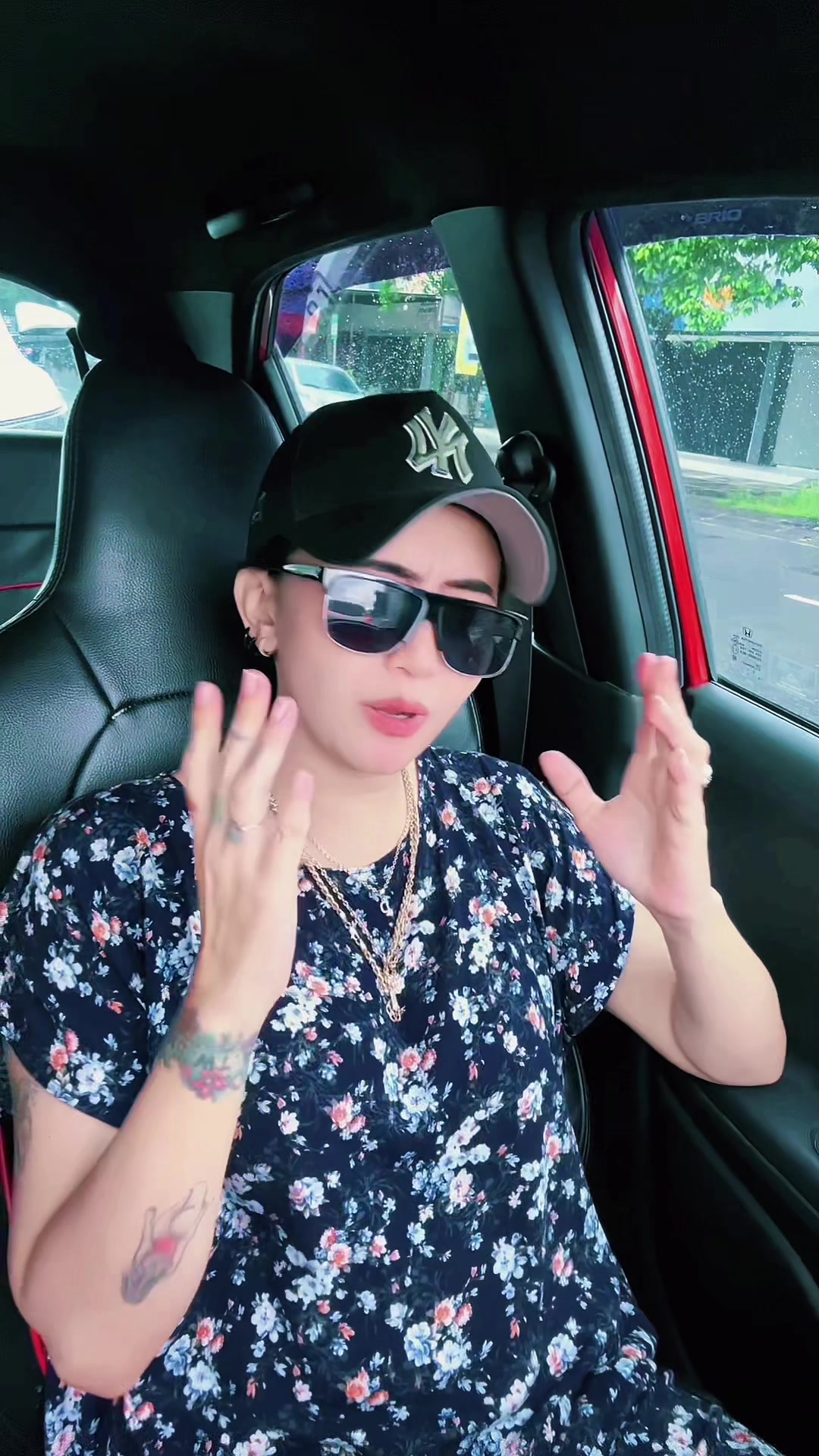 @DellaSantika22