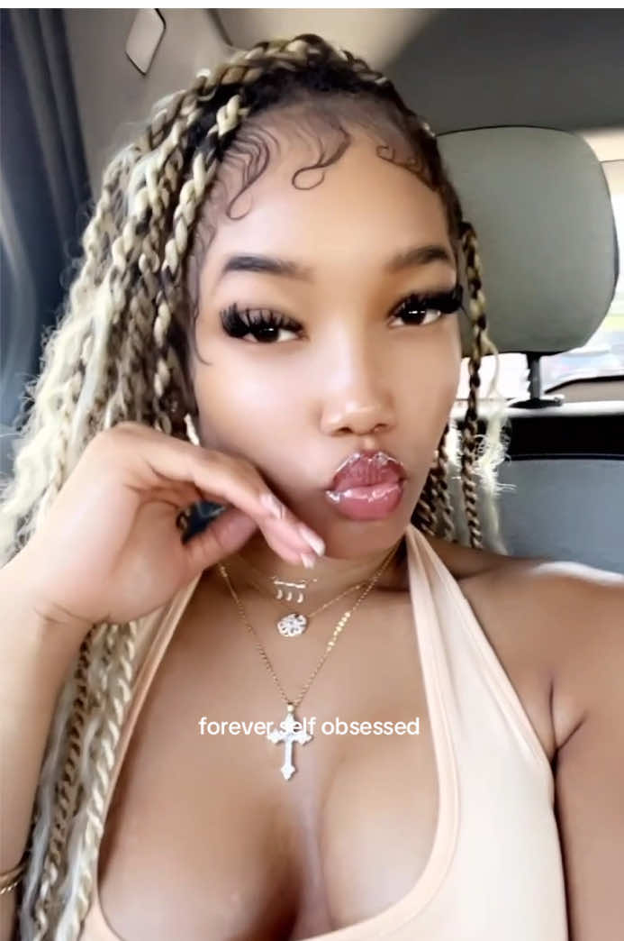 @MANII 𝟕𝟕𝟕