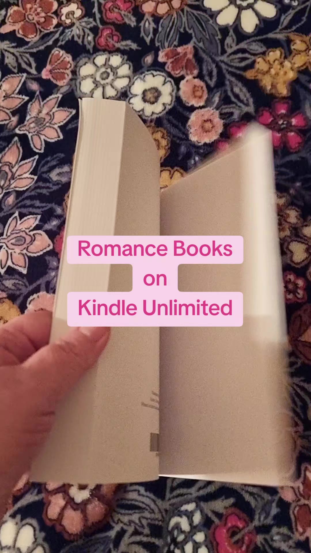 @RomanceReads