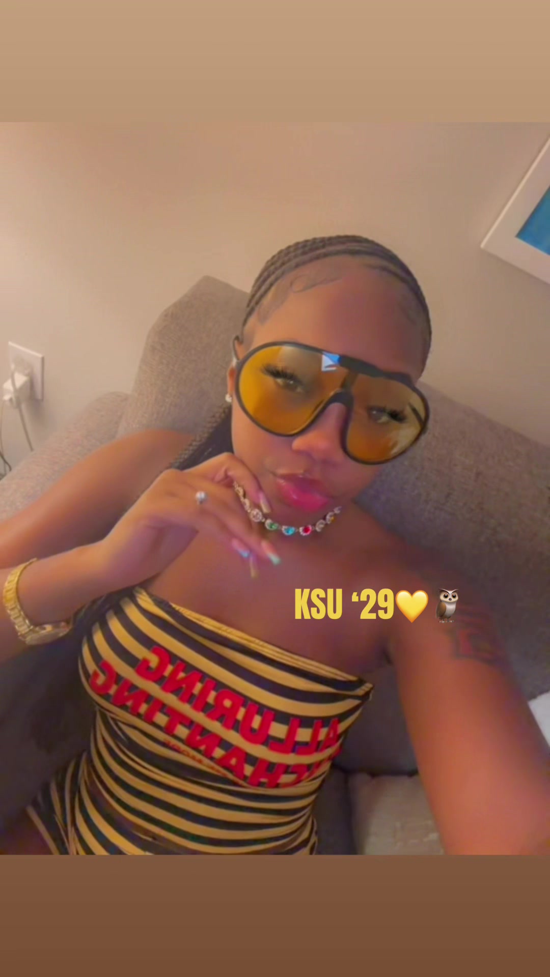 @NIYA🤍😽