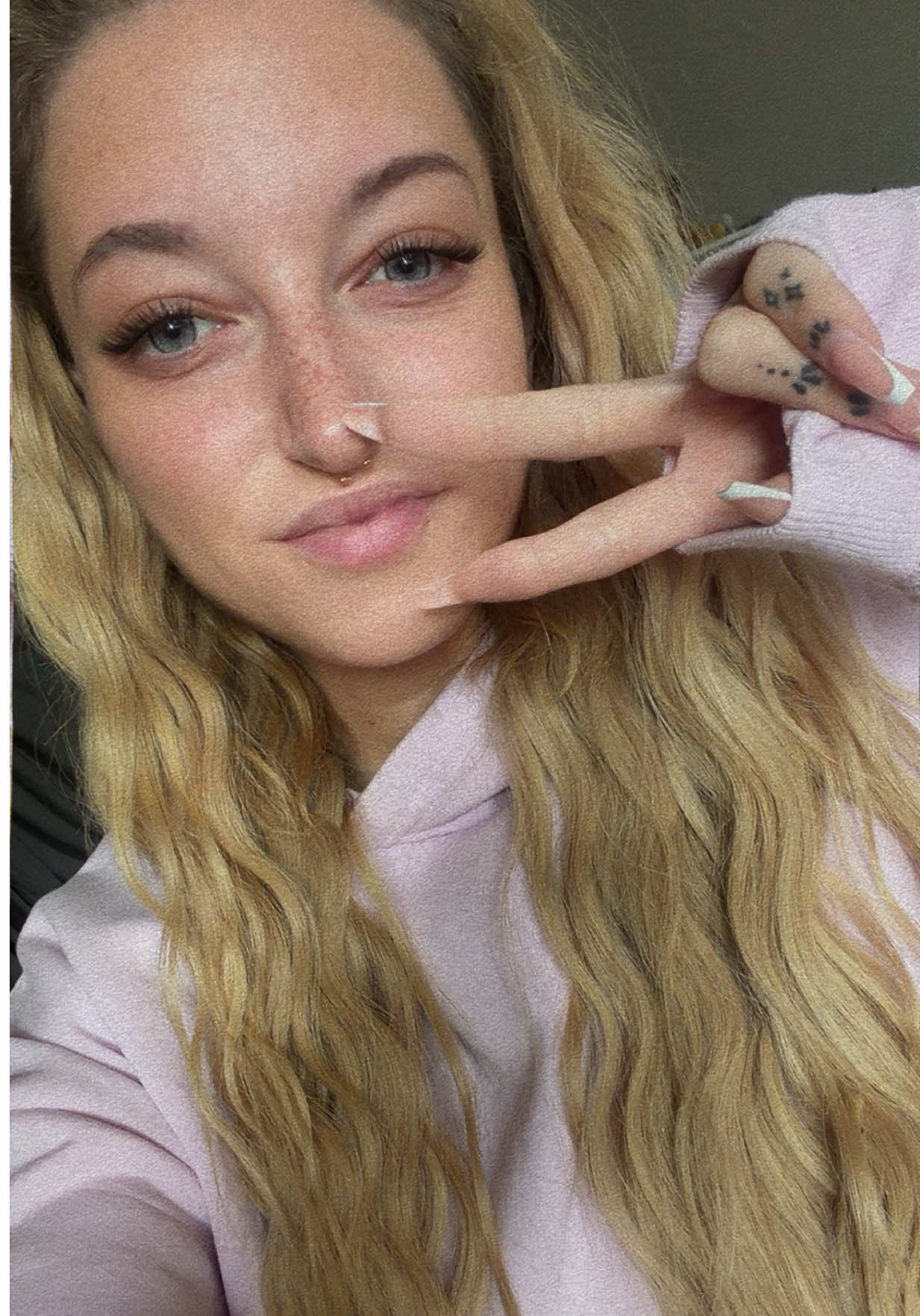 @𝕹𝖊𝖑𝖑 🎀