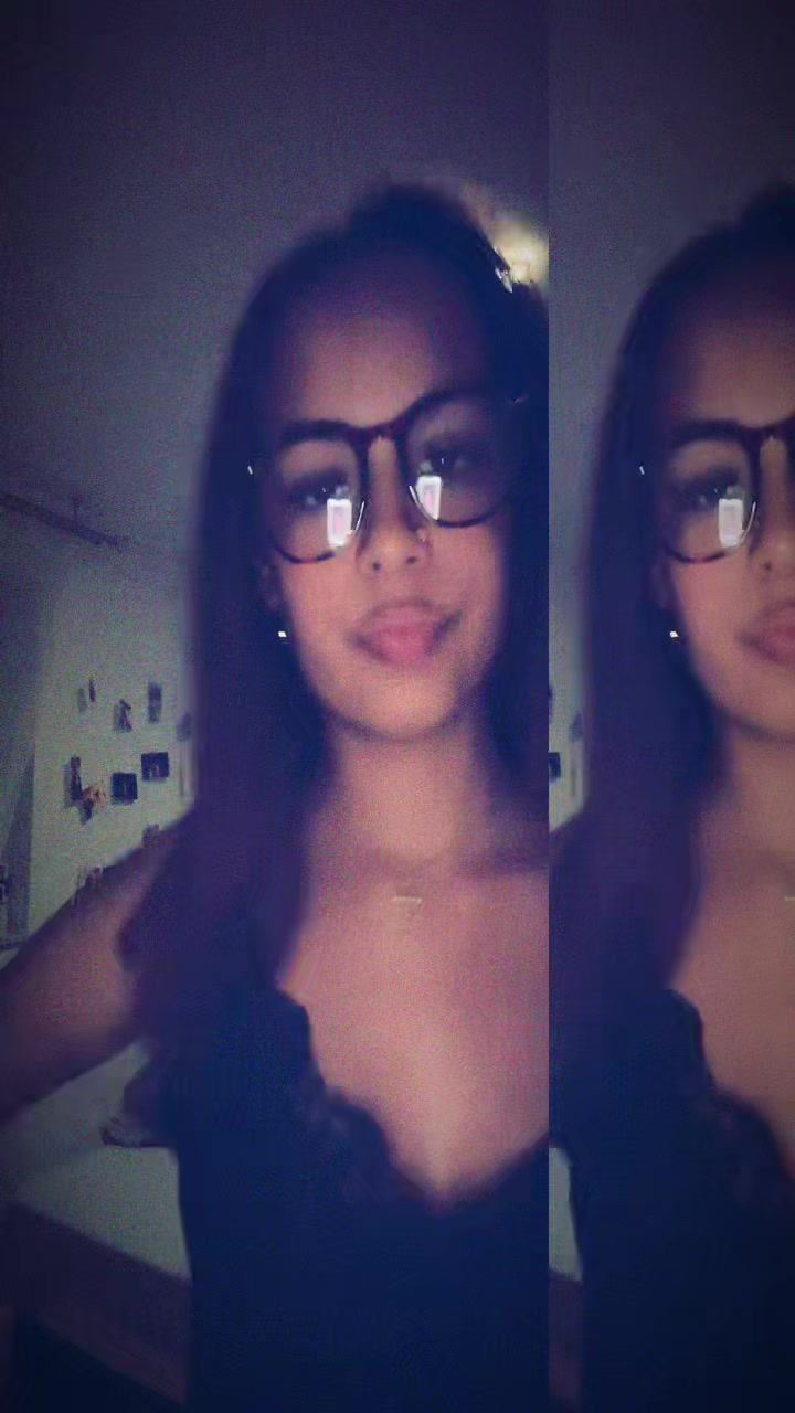 @🎭