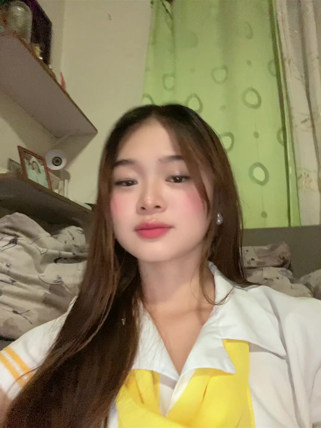 @qyeesi