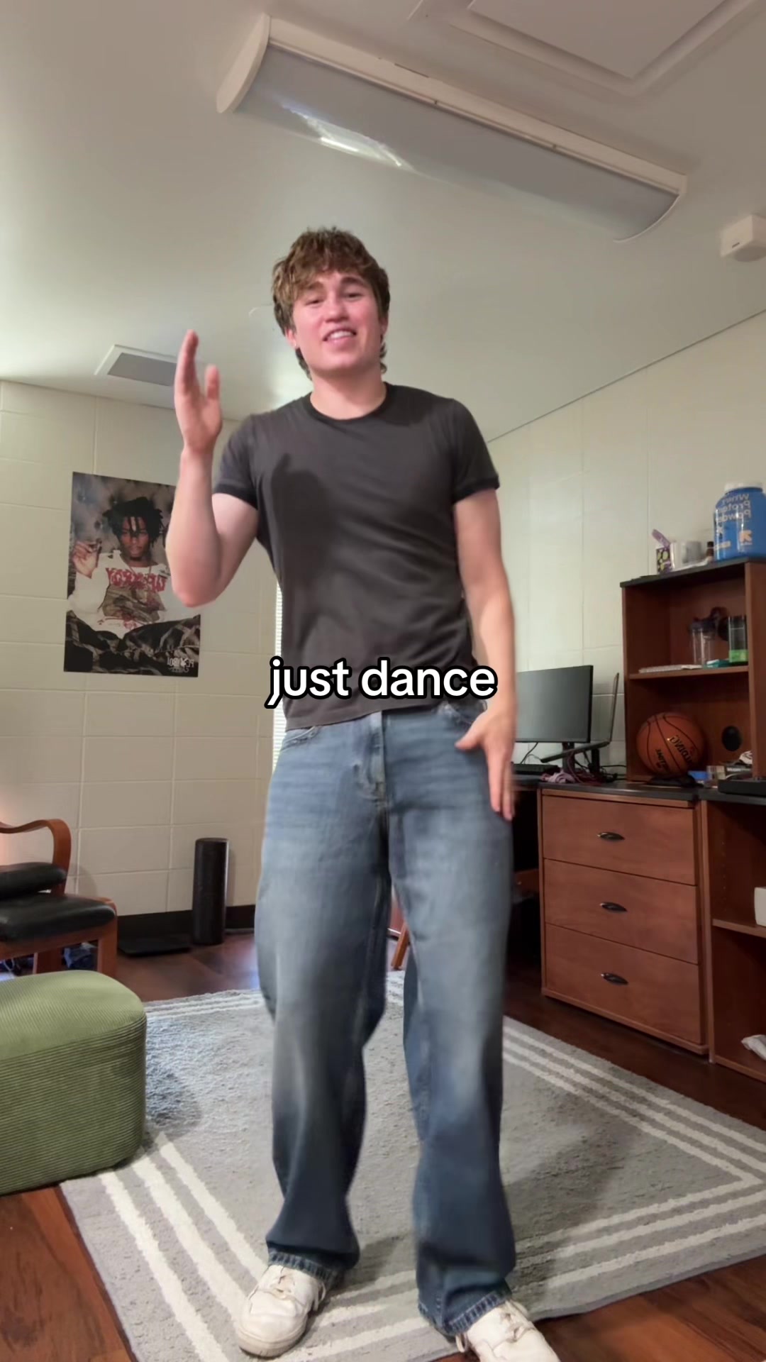 @wakeupluke_