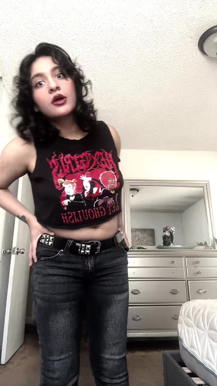 @🧛🏼♀️🧛🏼♀️🧛🏼♀️