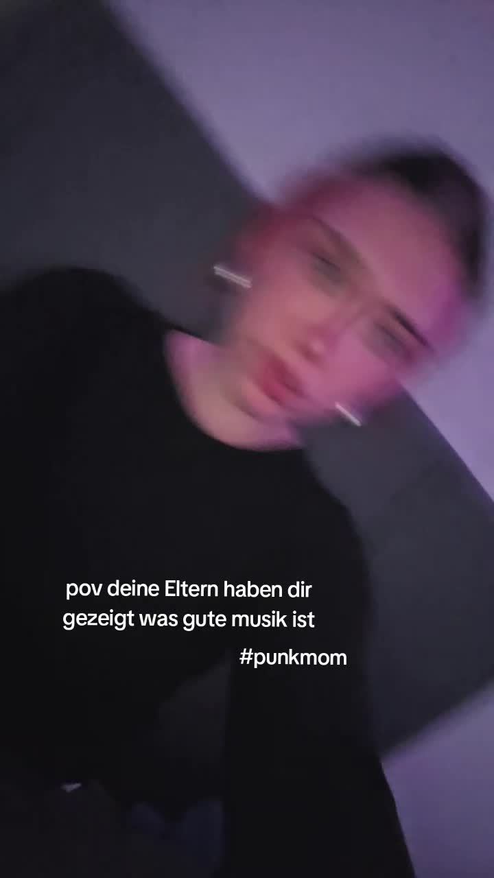 @(*≧з≦)