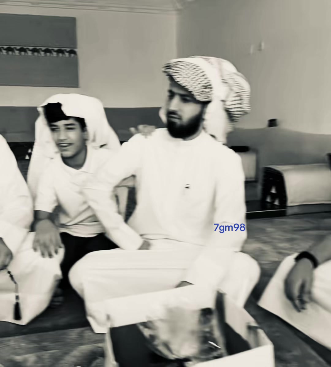 @لــونــا .