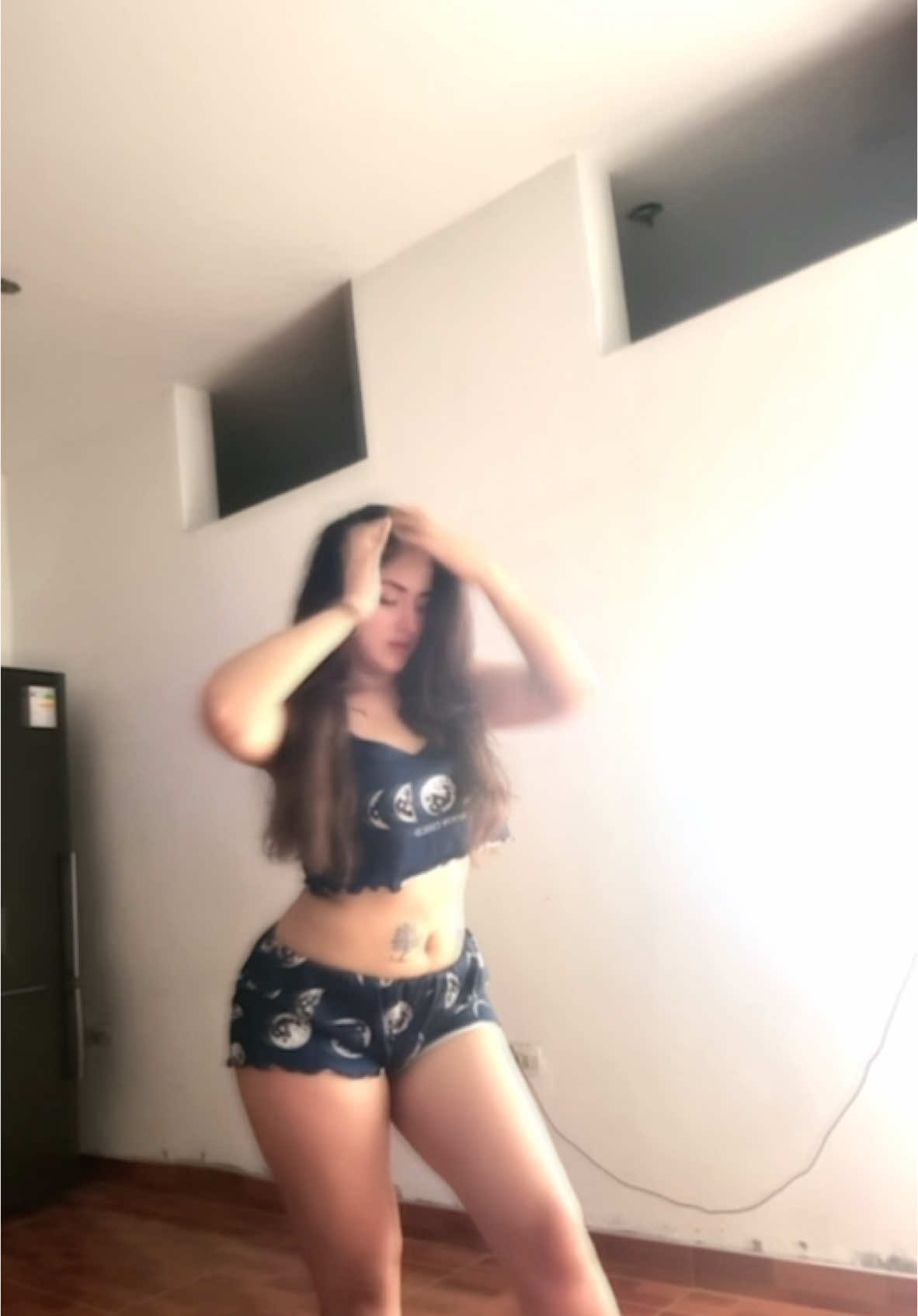 @𝐽ℎ𝑎𝑚𝑖𝑙𝑒𝑡ℎ 🌸