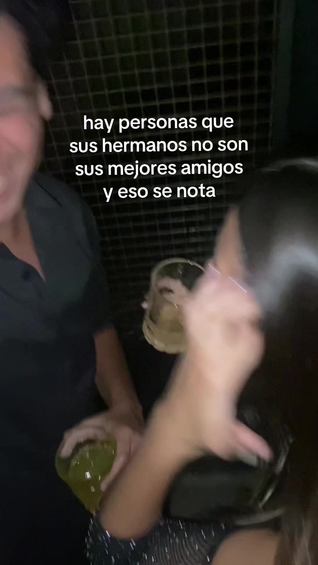 @adrianaleivaac