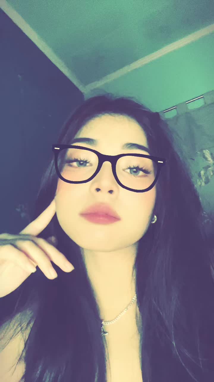 @b.