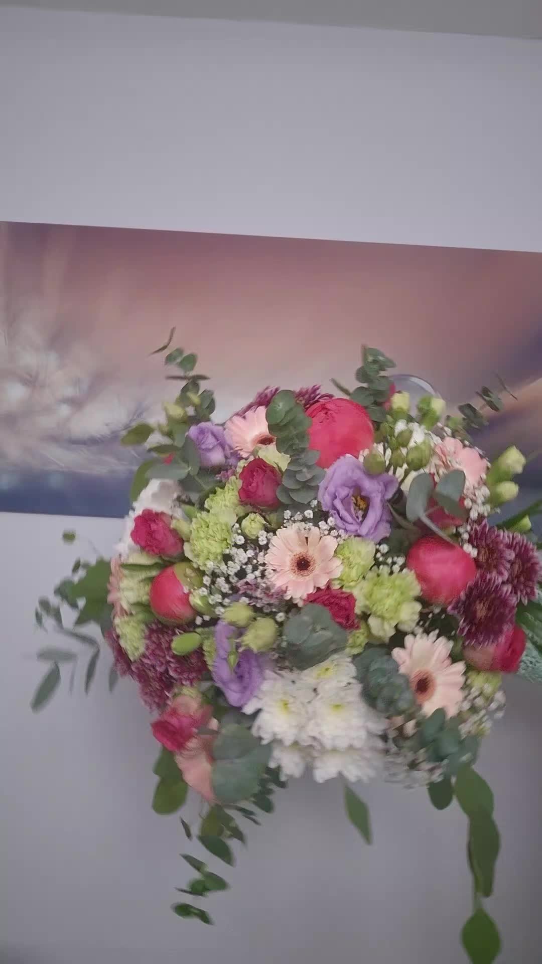 @Liana/Flora