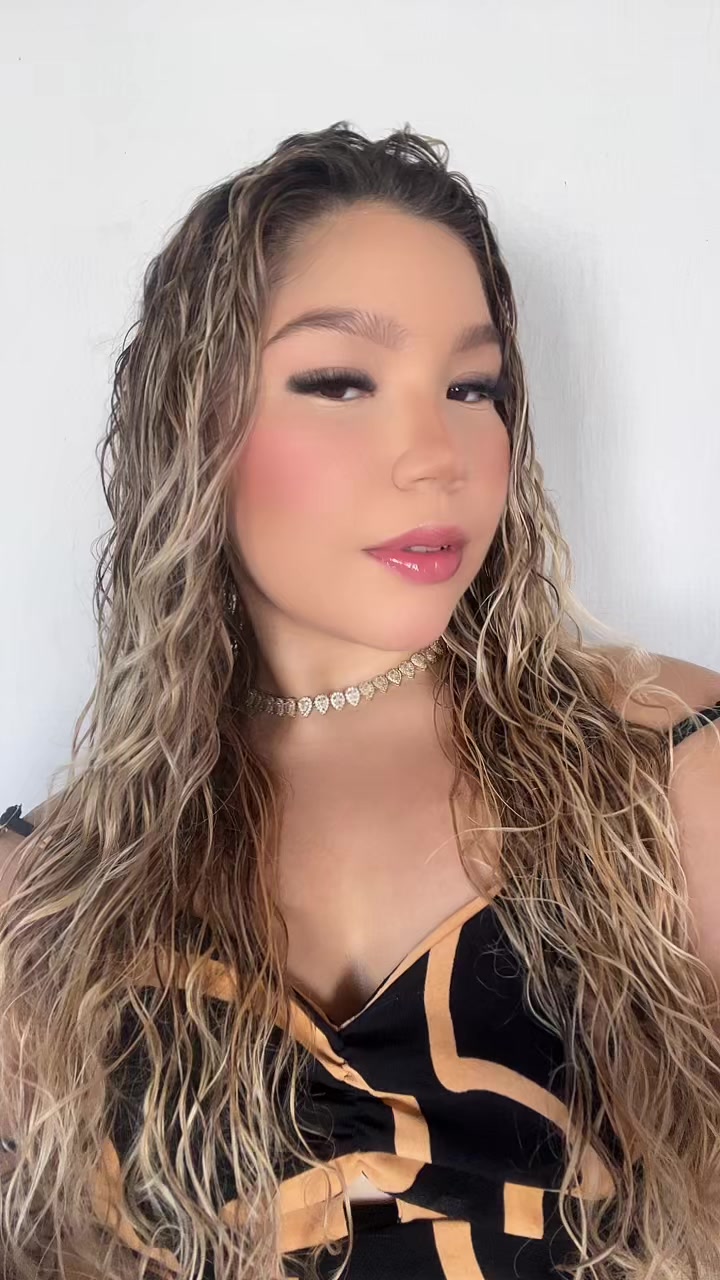@elaneffurtado