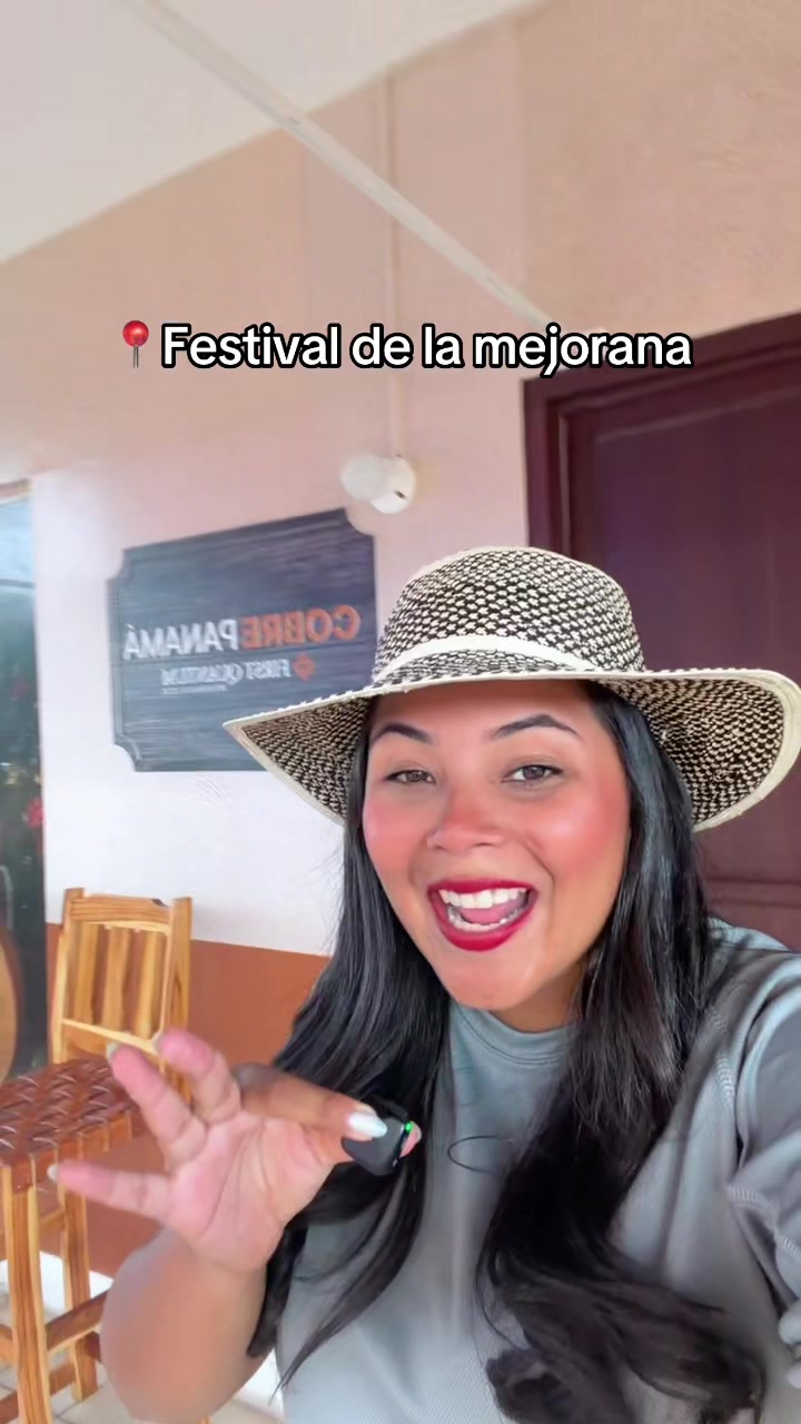 @CelinaMina1999