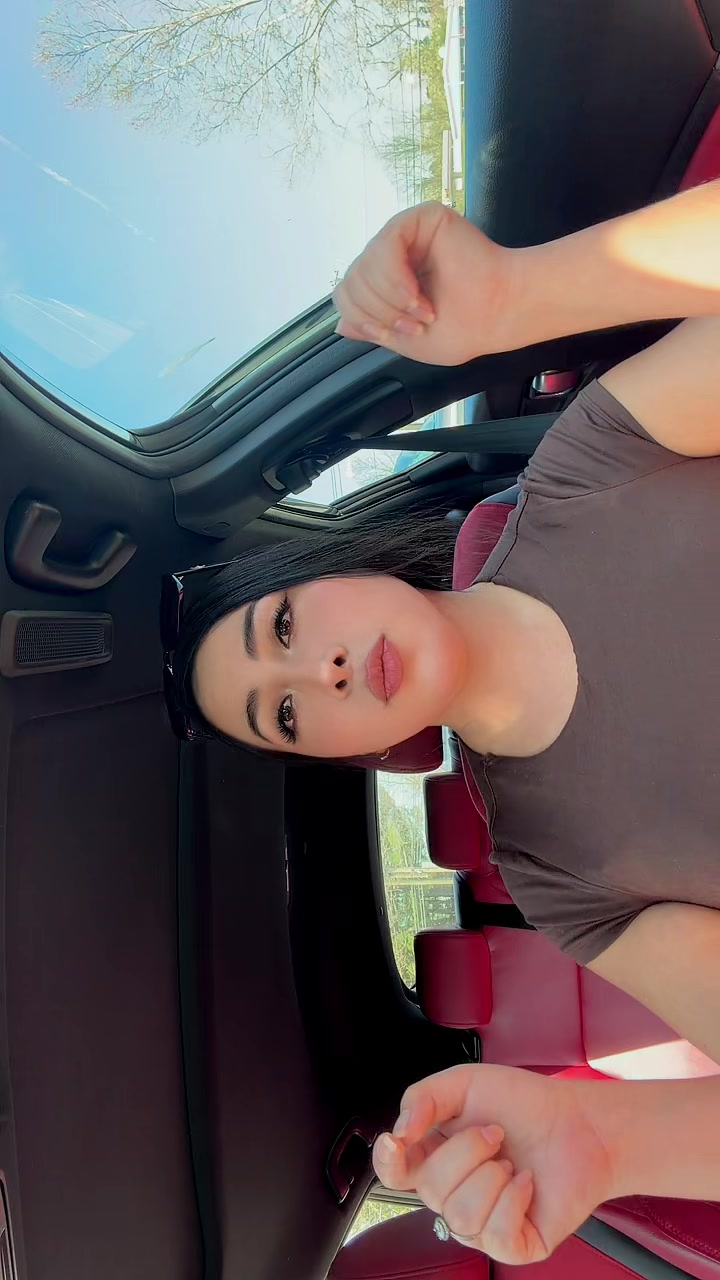 @BRENDA🌸